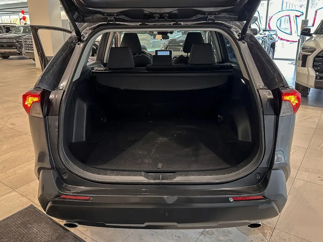 Toyota RAV 4 снимка Toyota RAV 4