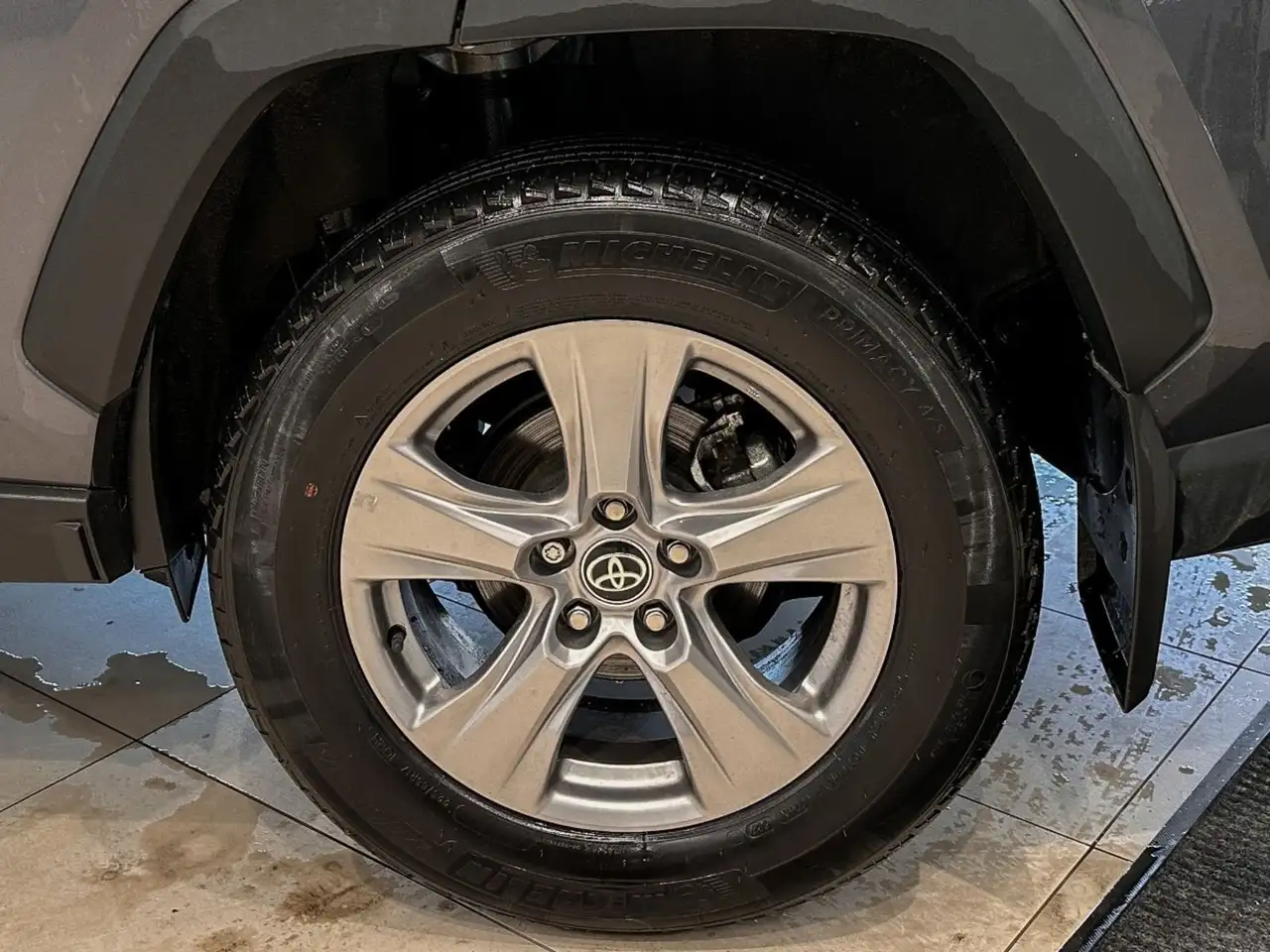 Toyota RAV 4 снимка Toyota RAV 4