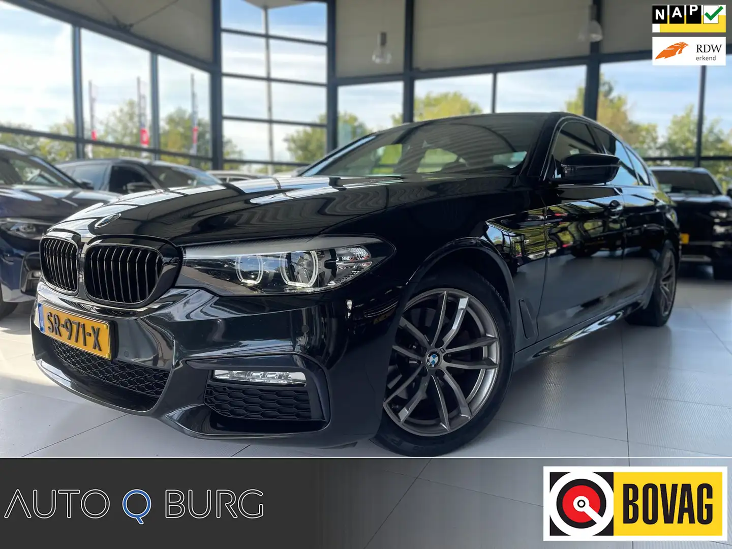 BMW 520 5-serie 520i Executive | Automaat | M Pakket | Cam Zwart - 1