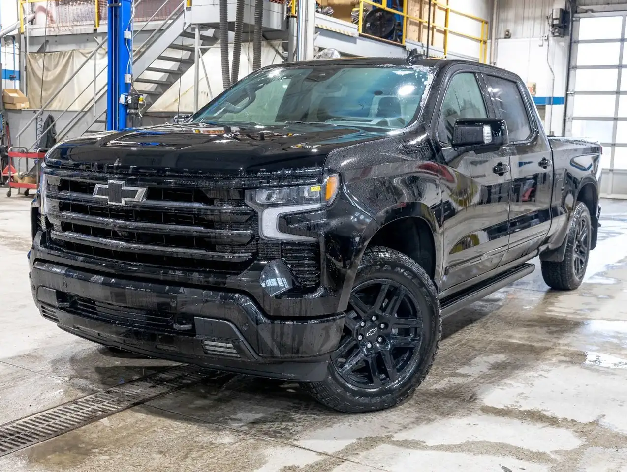 Chevrolet Silverado 1500 снимка Chevrolet Silverado 1500