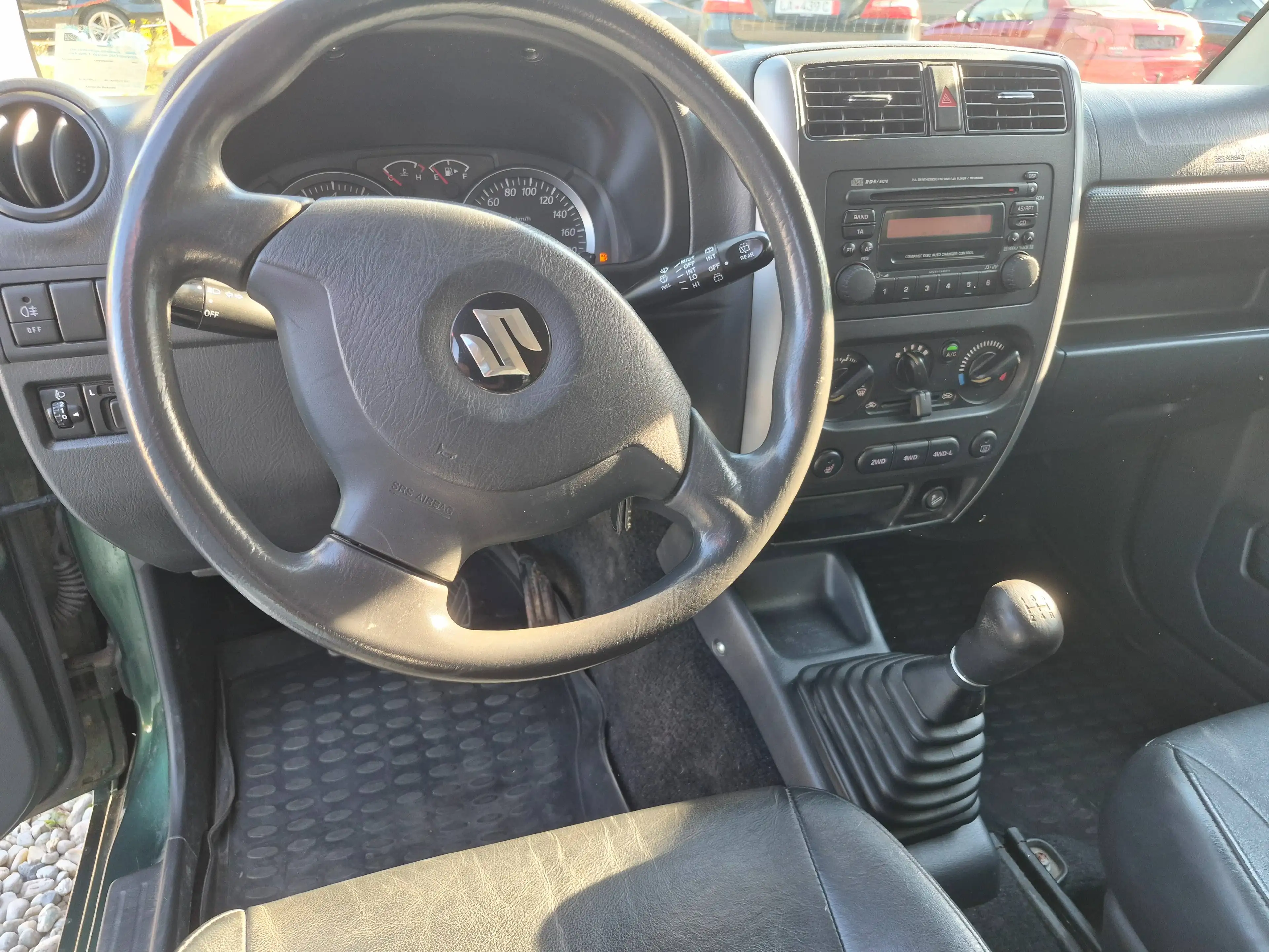 Suzuki Jimny Jimny Club 4x4/Klima/AHK/Tüv10.28 — photo 7