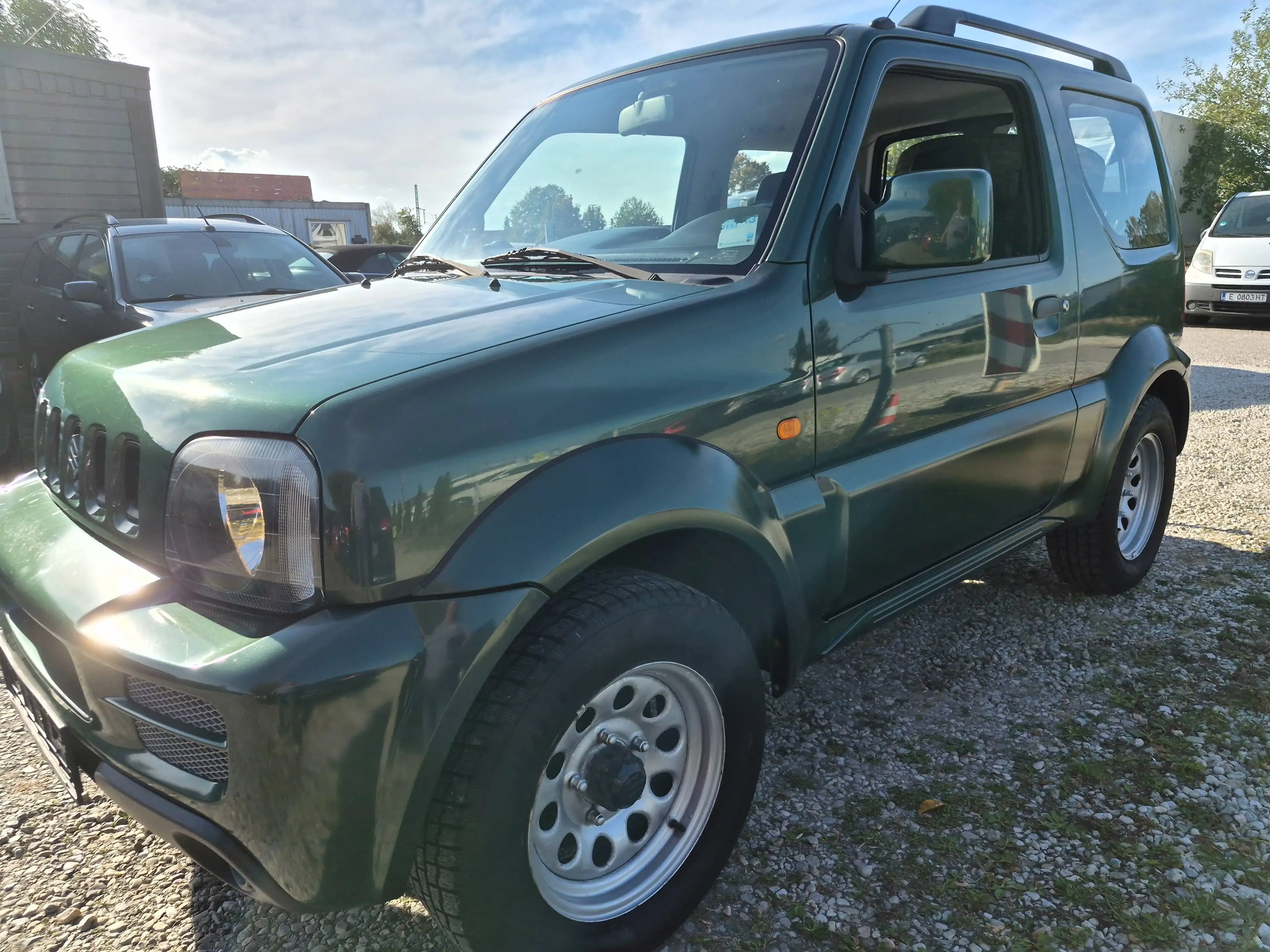 Suzuki Jimny Jimny Club 4x4/Klima/AHK/Tüv10.28 — photo 2
