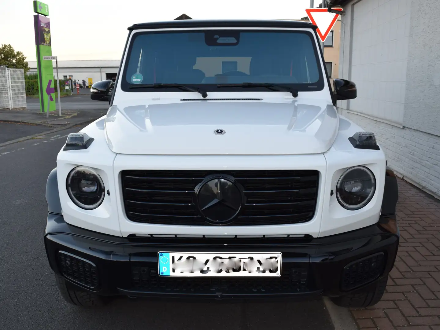 Mercedes-Benz G 450 G 450 d AMG Manufaktur Night Burmester Schiebedach Blanc - 1