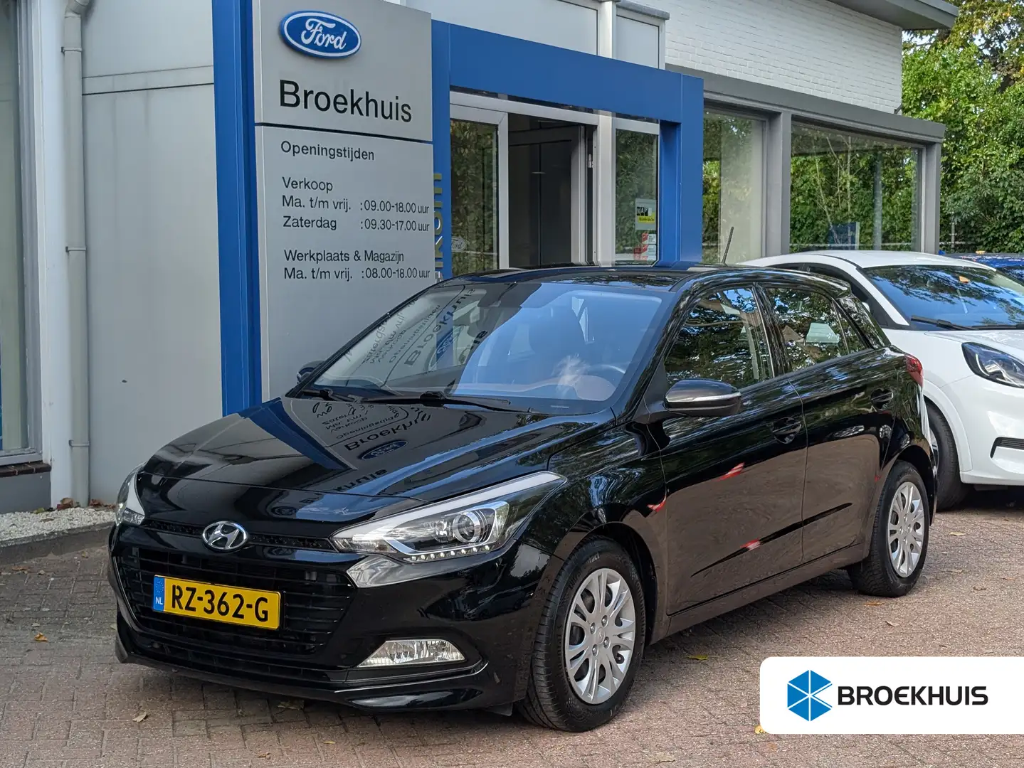 Hyundai i20 1.0 T-GDI Comfort 100pk | Cruise | Climate | Bluet Noir - 1