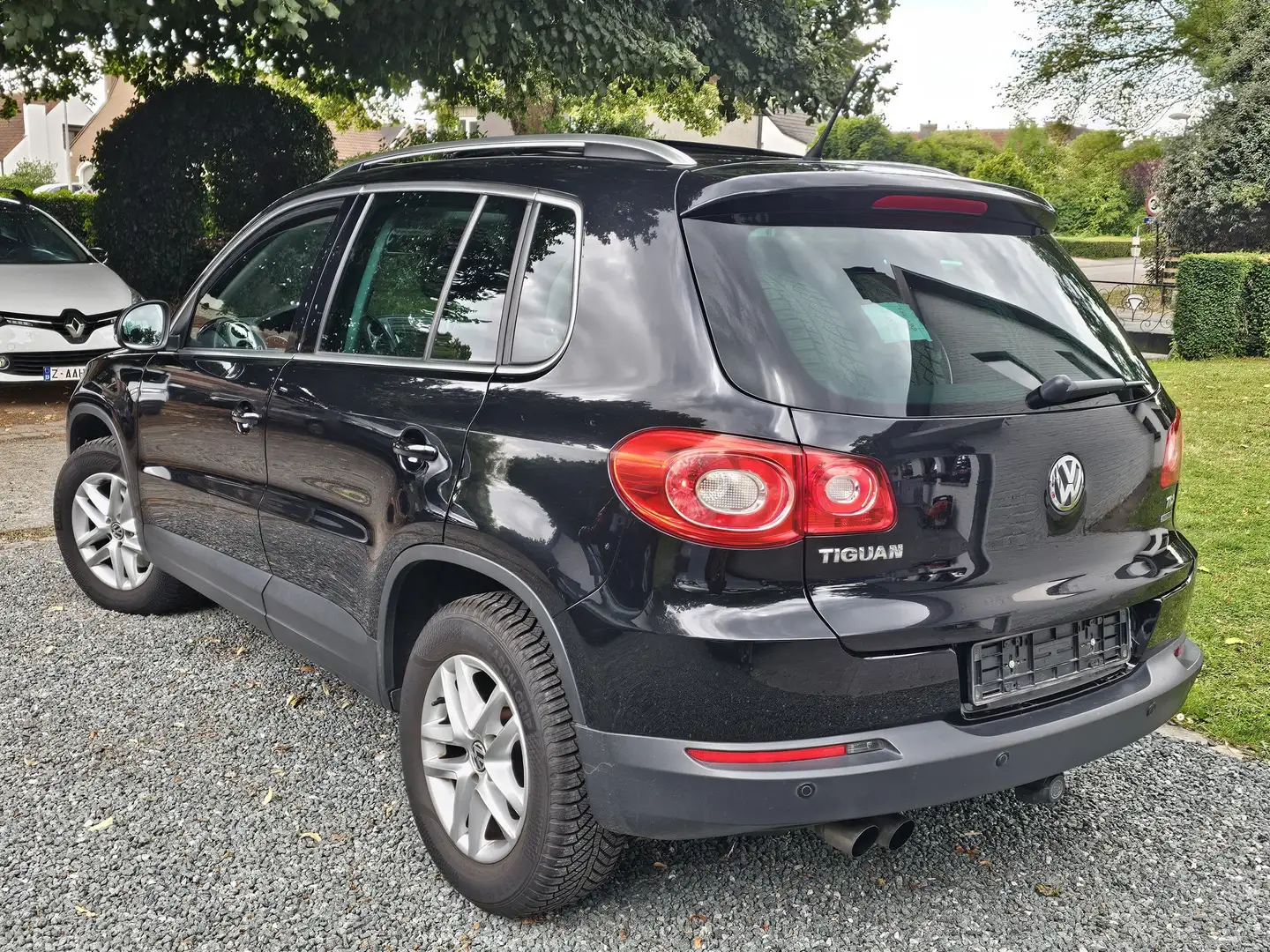 Volkswagen Tiguan 2.0 TDi * PANO+P.RADAR+...* 1 MAIN * CAR PASS * Noir - 2