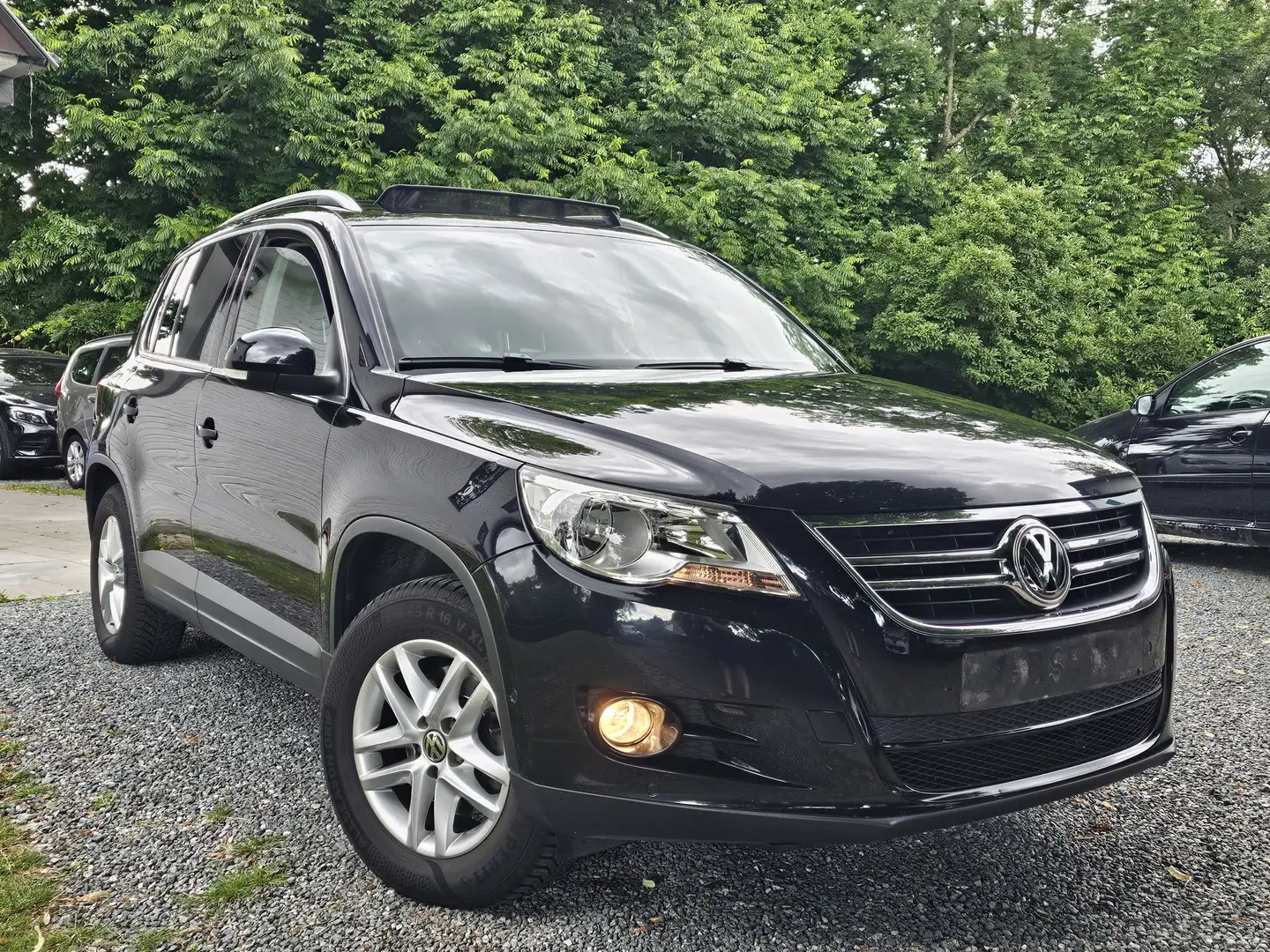 Volkswagen Tiguan 2.0 TDi * PANO+P.RADAR+...* 1 MAIN * CAR PASS * Noir - 1