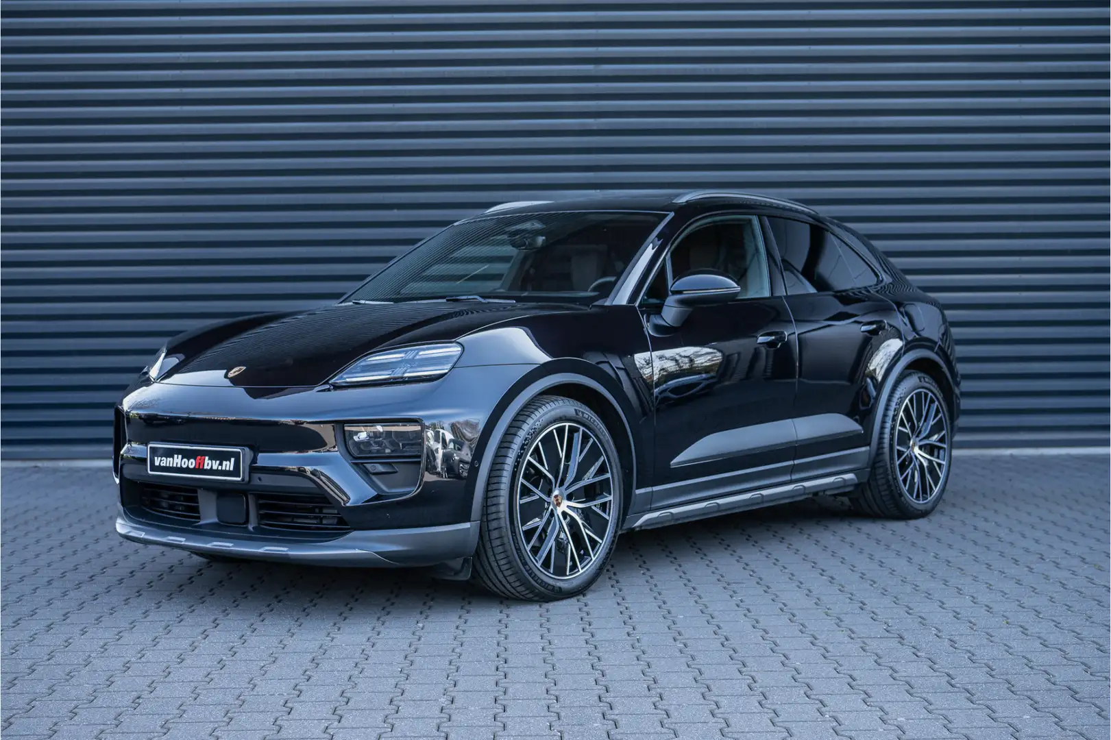 Porsche Macan 4 -Brdisplay-BOSE-Lucht-Achterassturing Nero - 1