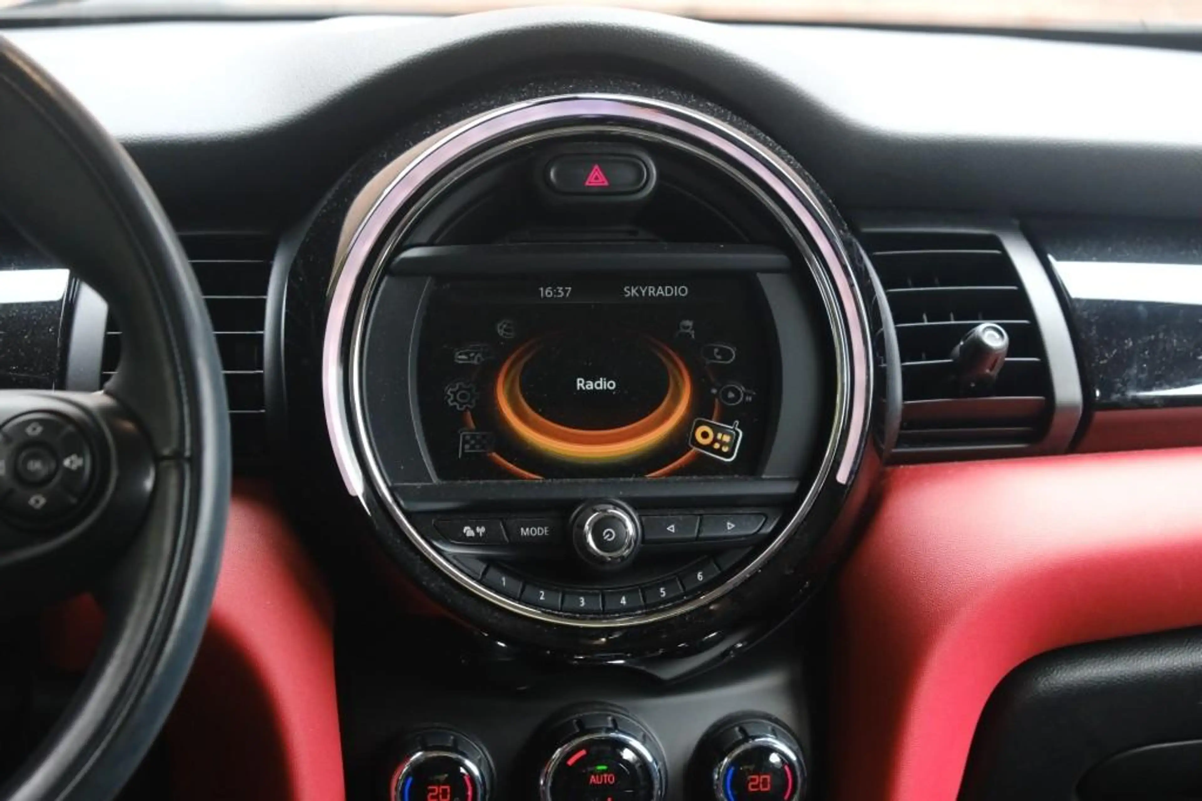 MINI One 1.5 102pk Pepper Business | Navi | Climate | Cruis — photo 15