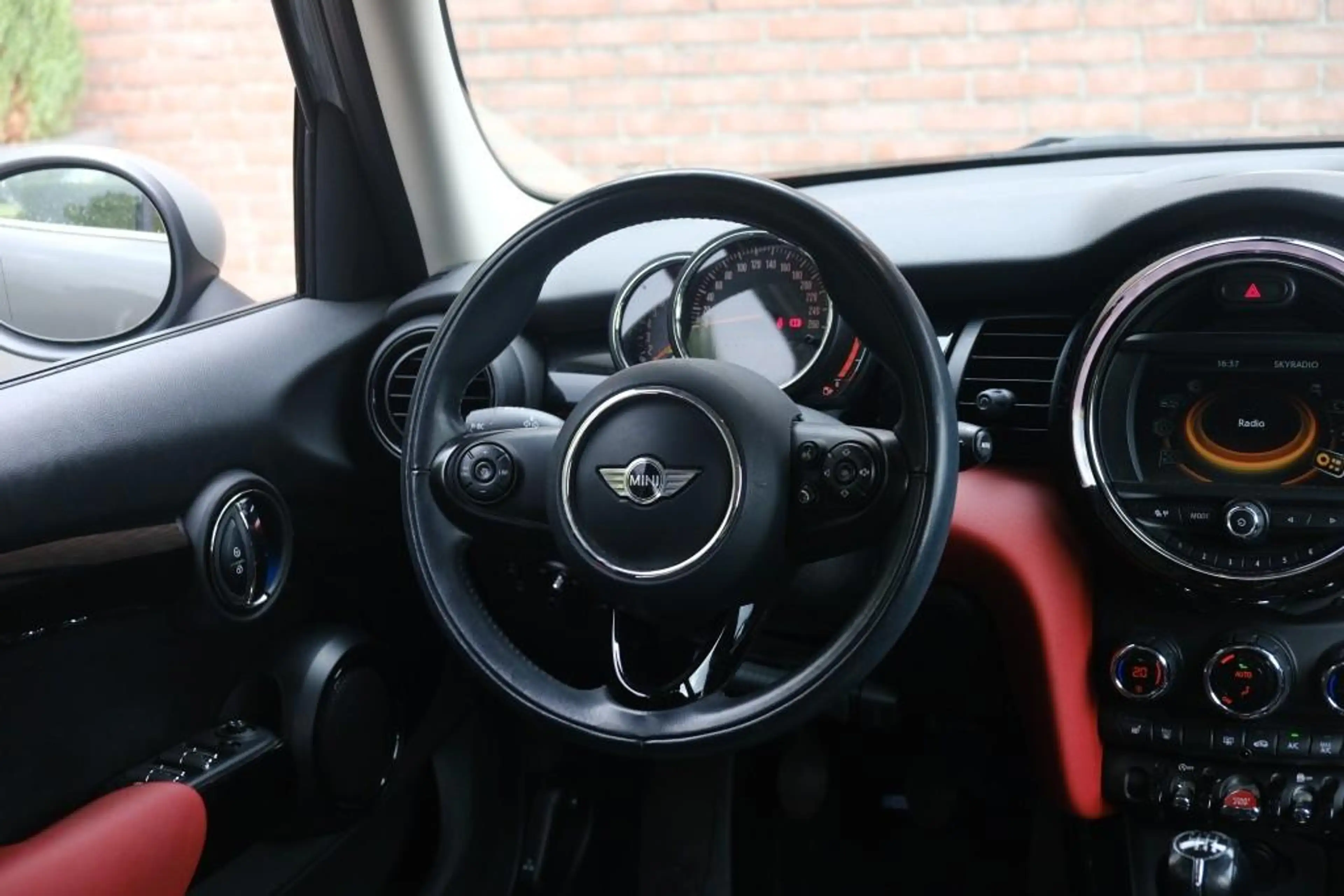 MINI One 1.5 102pk Pepper Business | Navi | Climate | Cruis — photo 12
