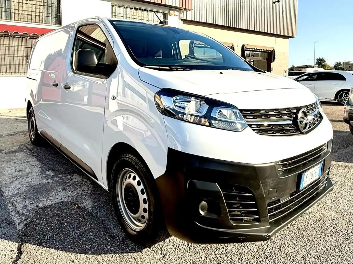 Opel Vivaro VIVARO 1.5 120CV L2H1 ENJOY Bianco - 1