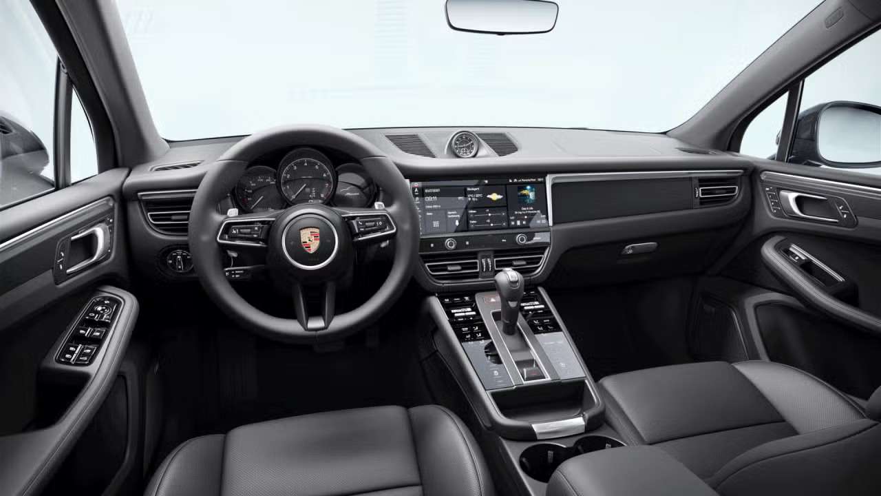 2026 Porsche Macan AWD thumb 9