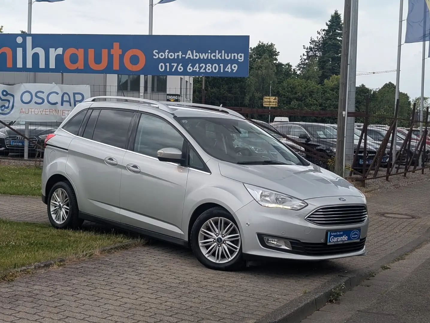 Ford Grand C-Max Grand C-MAX Titanium*NAVI*PDC*KAMERA Silber - 2