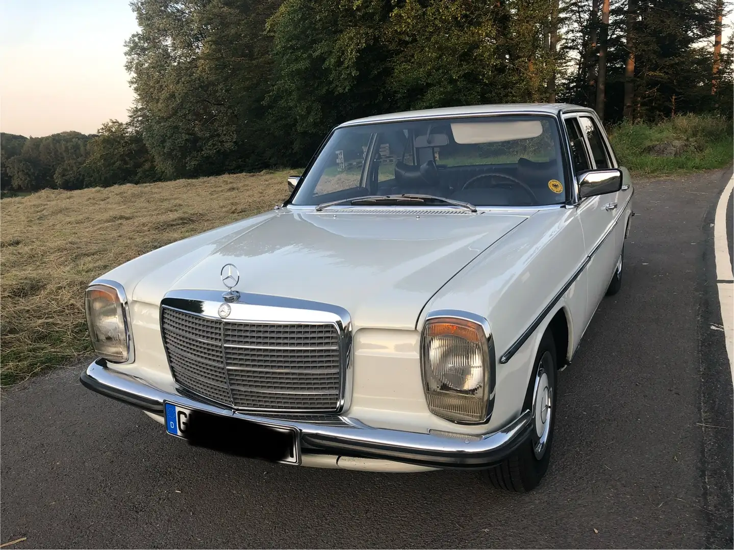 Mercedes-Benz W 114/115 Strich-Acht Automatik, MB-TEX,SD, 230.4 / 2. Serie / /8 Weiß - 1