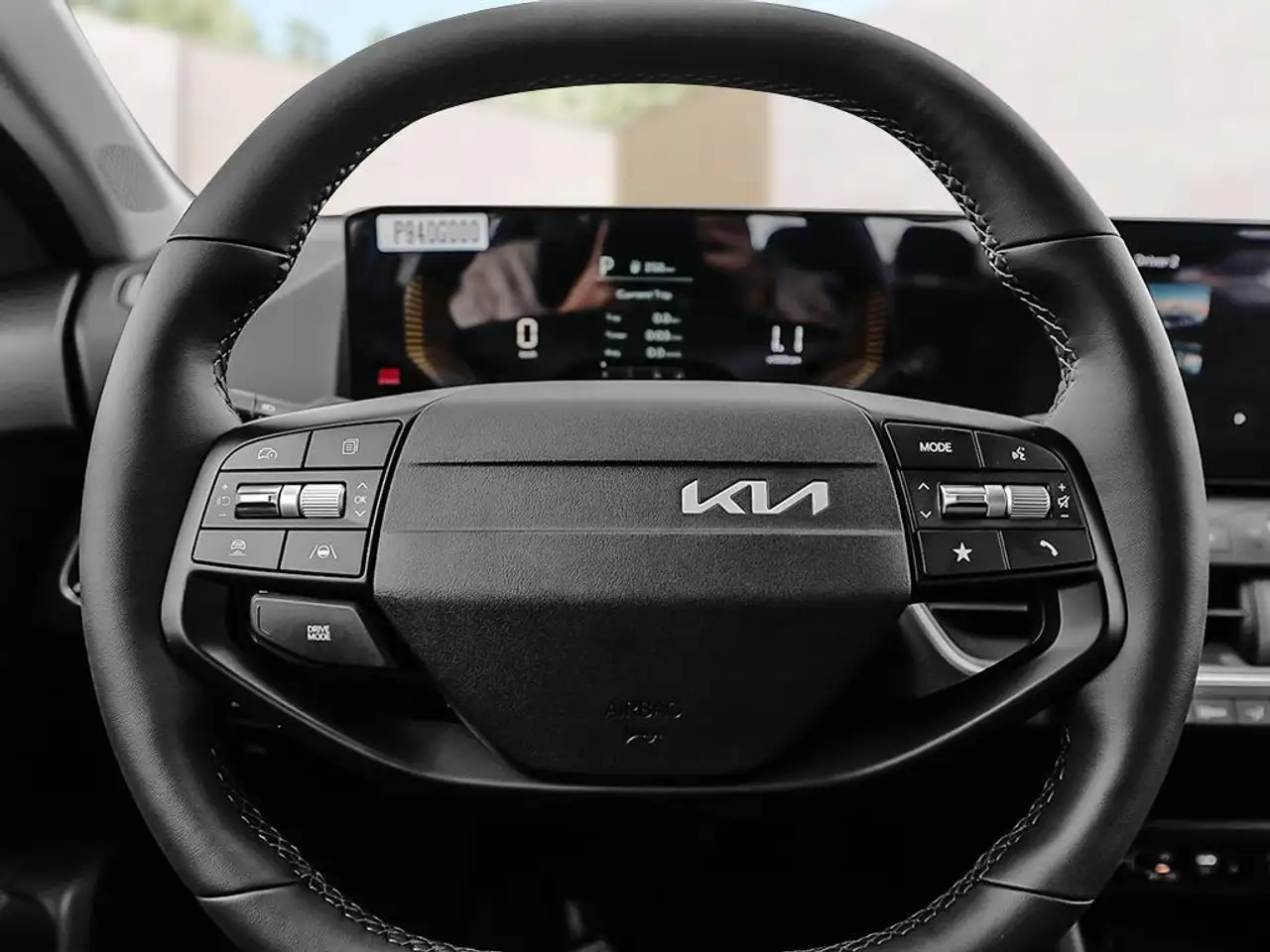 Kia K4 снимка Kia K4