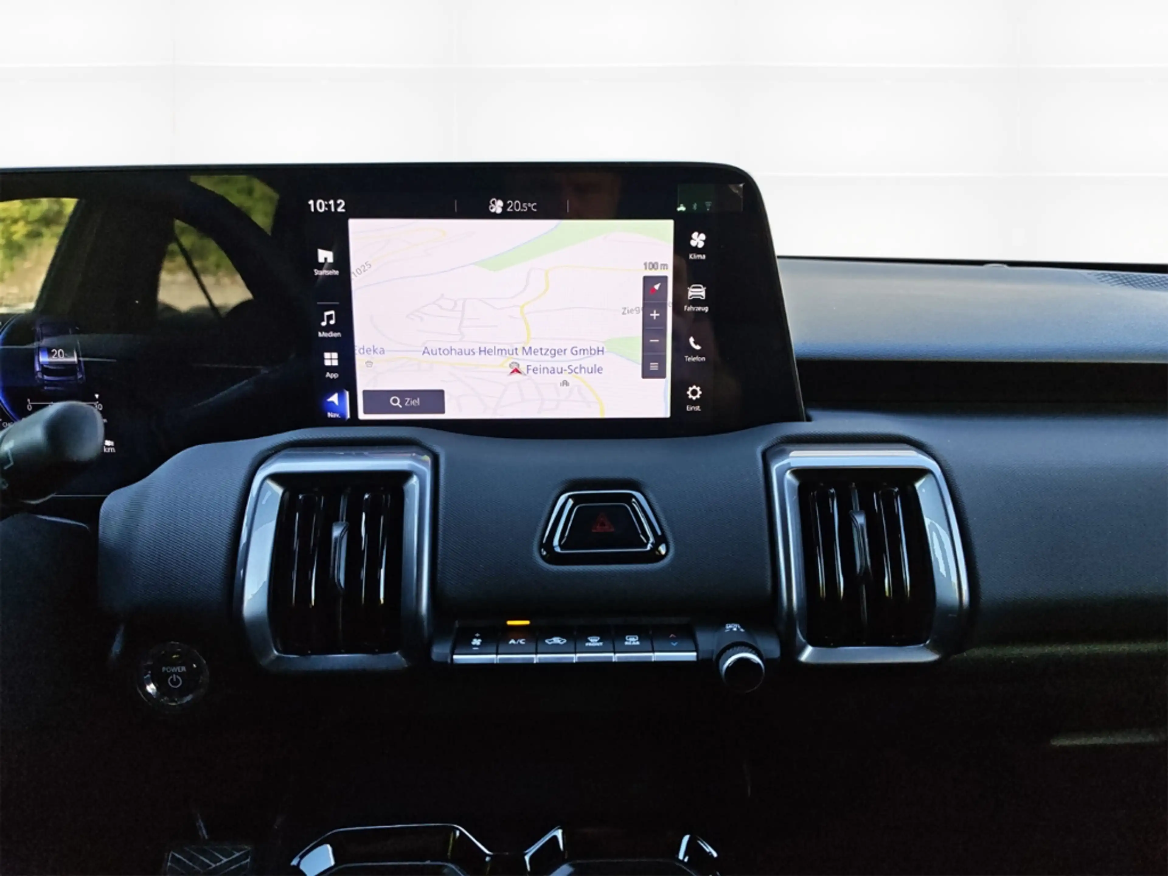 Toyota Urban Cruiser Teamplayer 4x2 61kWh +Sitzheizung +Kamera — photo 13