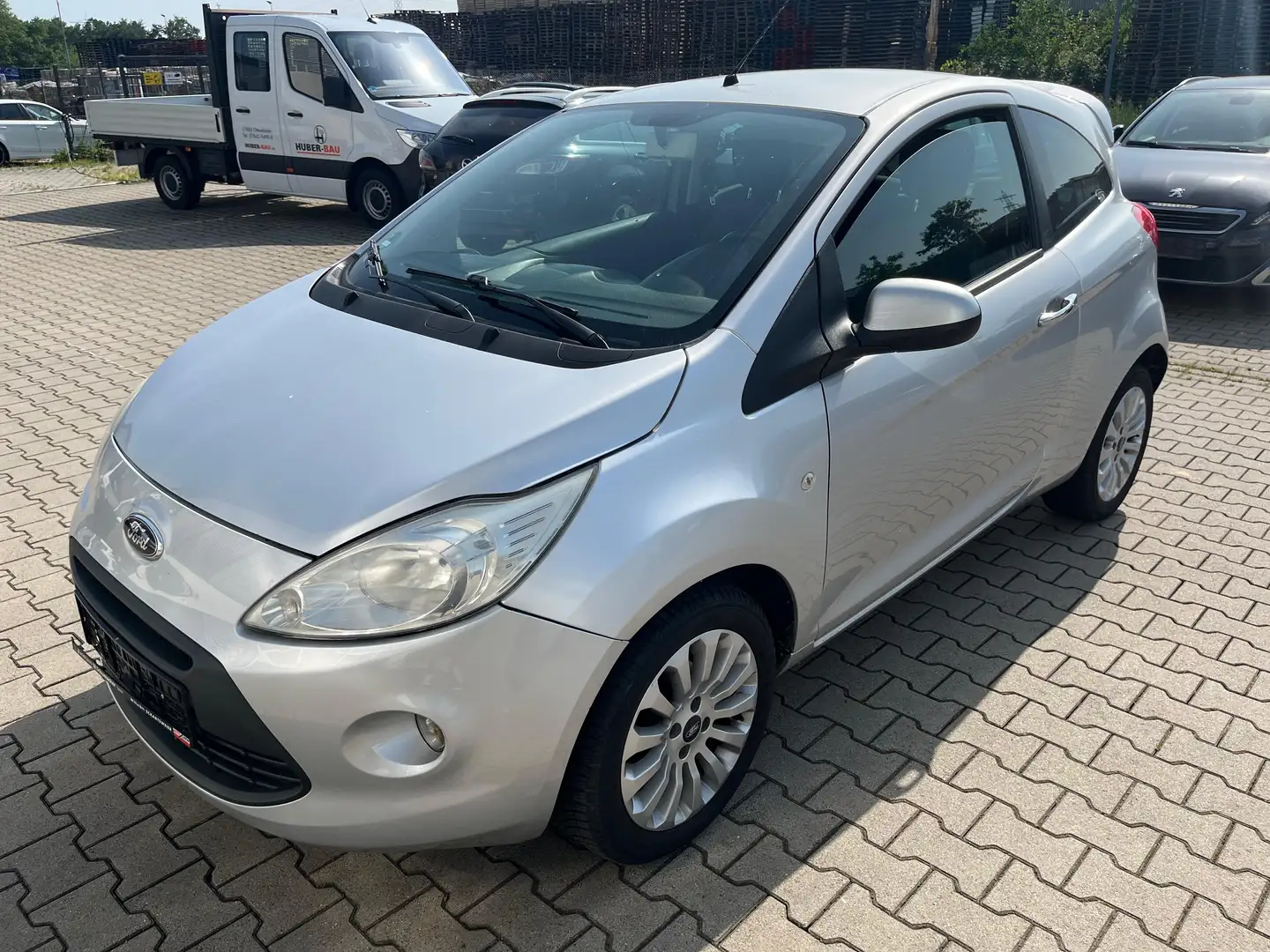 Ford Ka/Ka+ Titanium Gris - 1