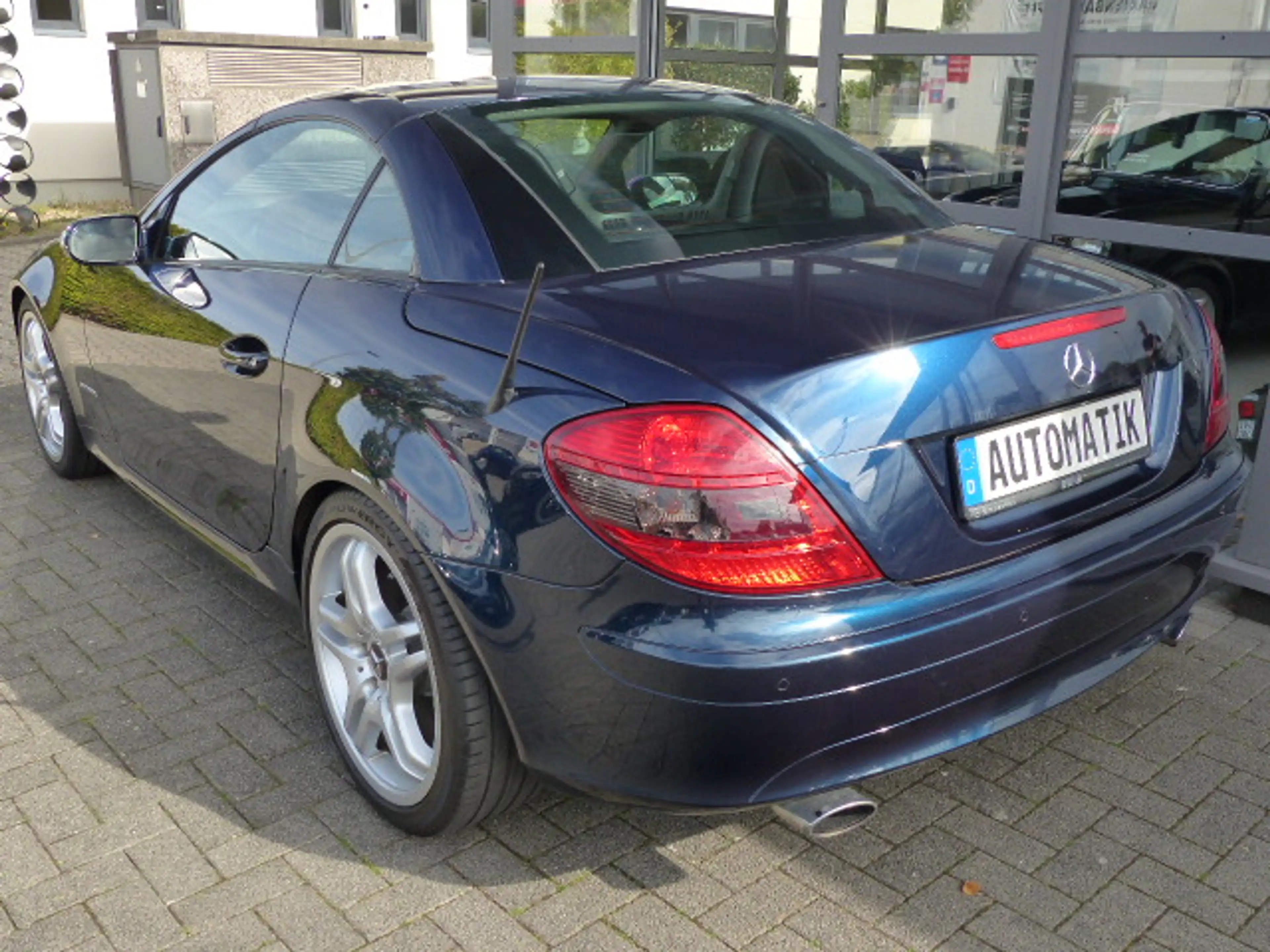 Mercedes-Benz SLK 200 Kompressor Aut.*XENON*LEDER*AIRSCARF*SHZ*NAVI*PTS* — photo 3