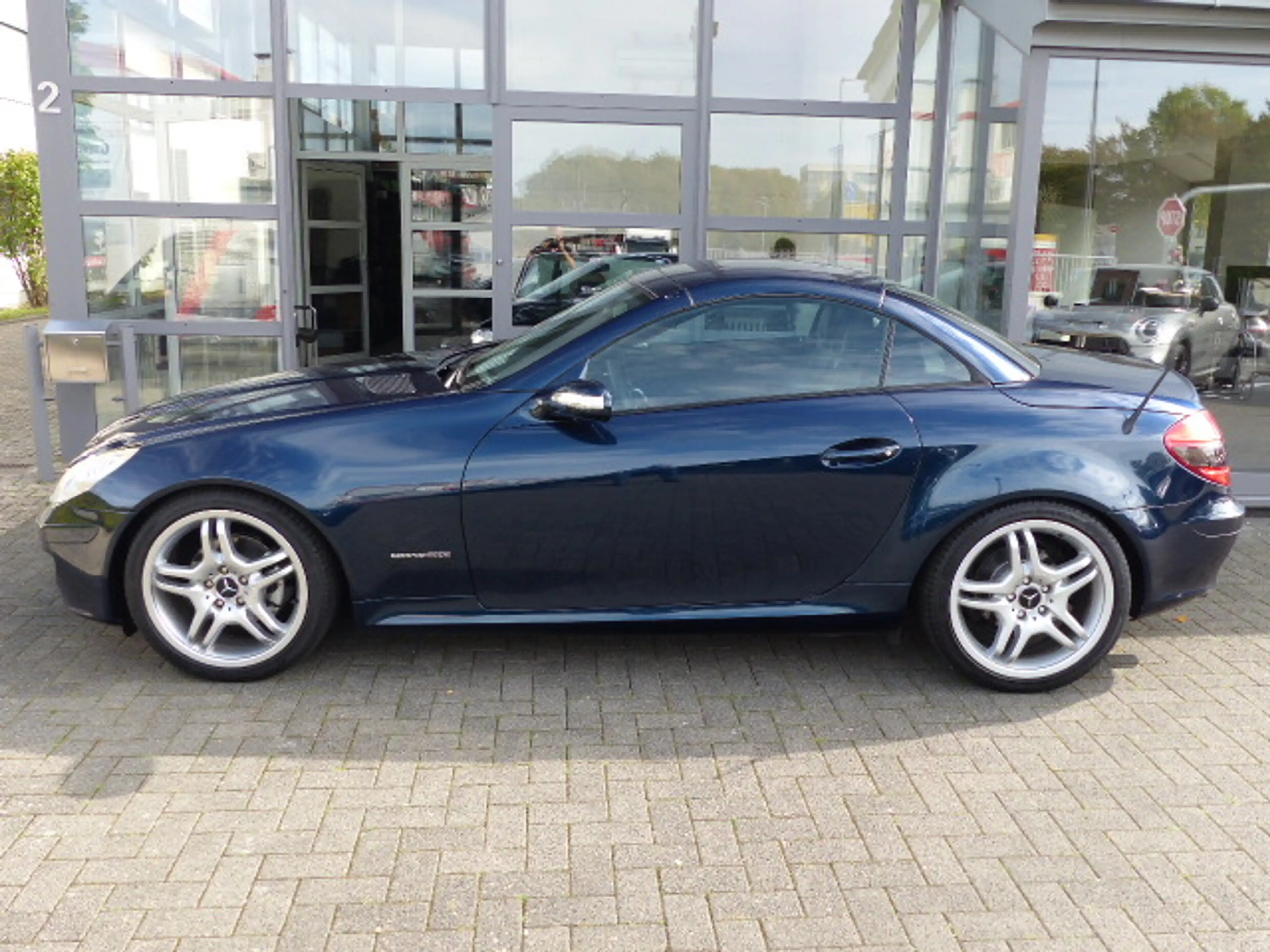 Mercedes-Benz SLK 200 Kompressor Aut.*XENON*LEDER*AIRSCARF*SHZ*NAVI*PTS* — photo 2