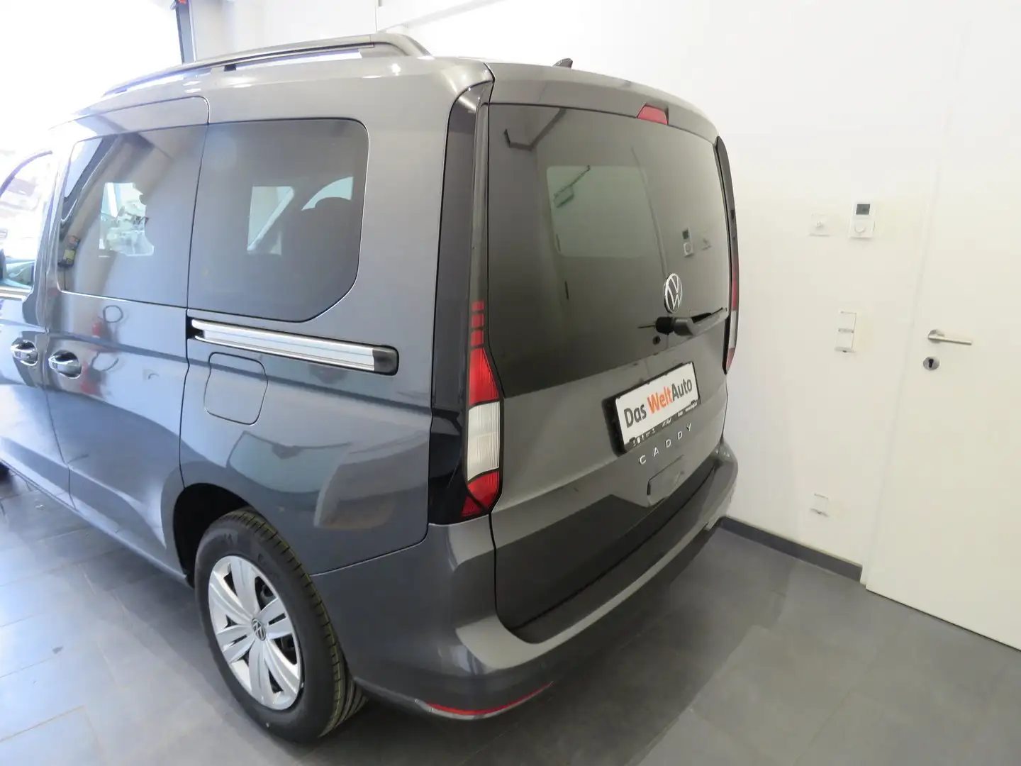Volkswagen Caddy Family TSI Grau - 2