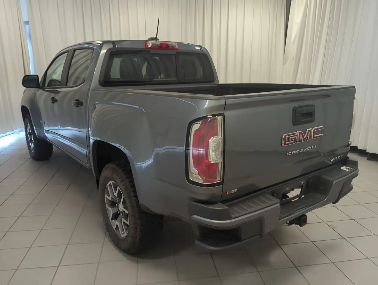 GMC Canyon photo GMC Canyon