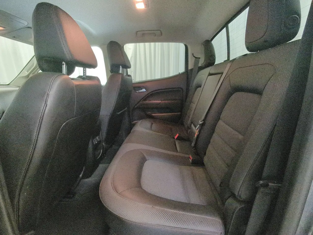 GMC Canyon photo GMC Canyon