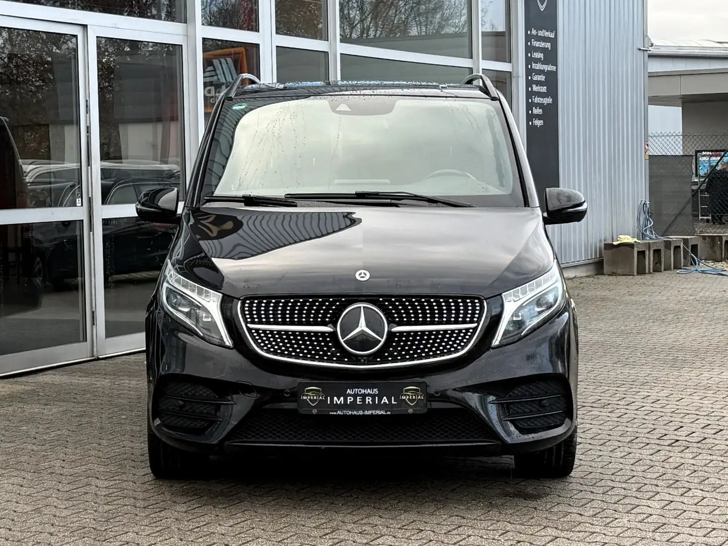 Mercedes-Benz V 300 V300dEL 4M AMG 4xSITZBELÜF+STNDH+LUFTFED+ACC+360 Noir - 2