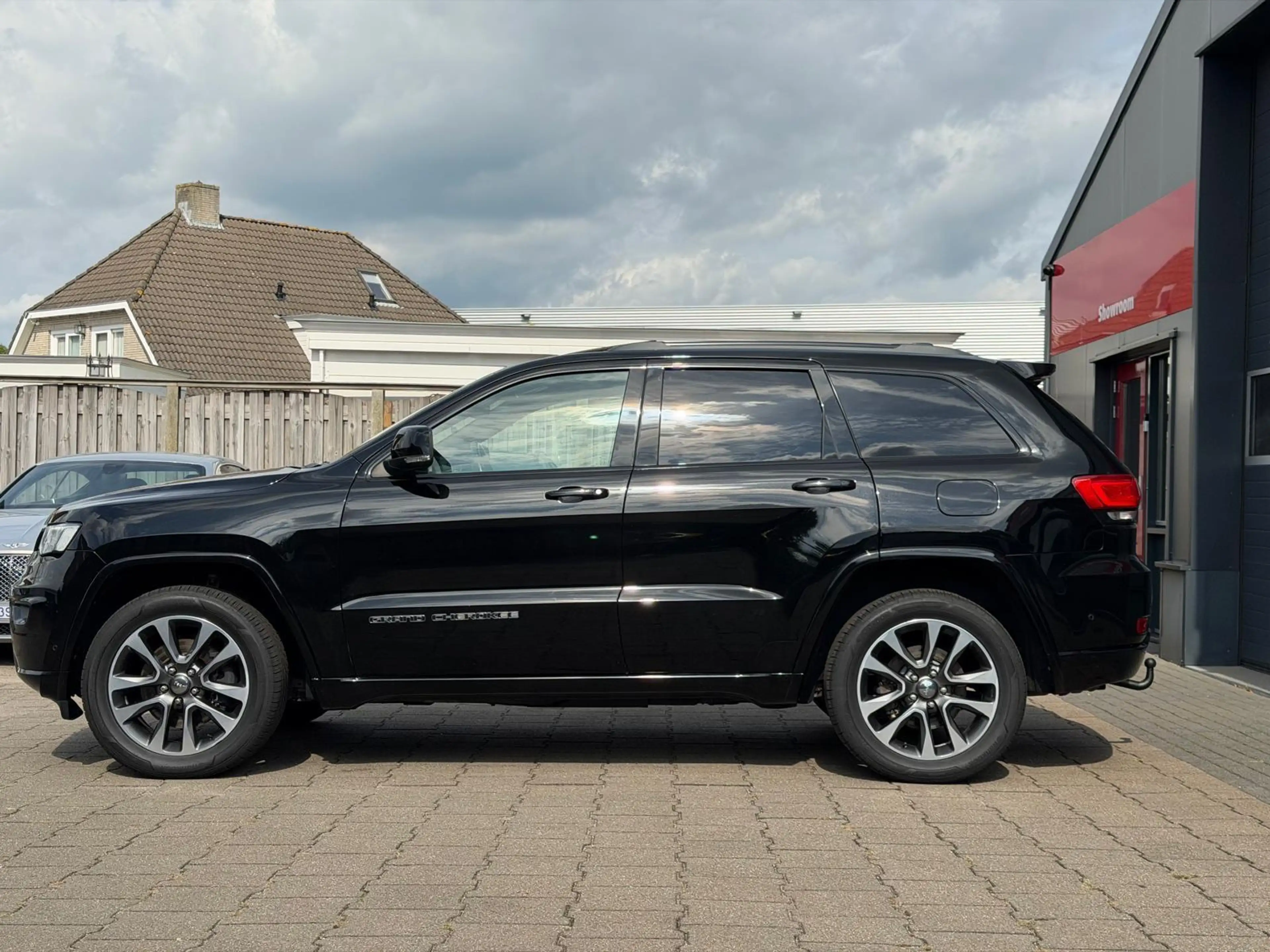 Jeep Grand Cherokee 3.0 CRD Overland — photo 9