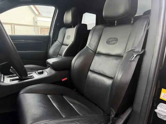 Jeep Grand Cherokee view 8