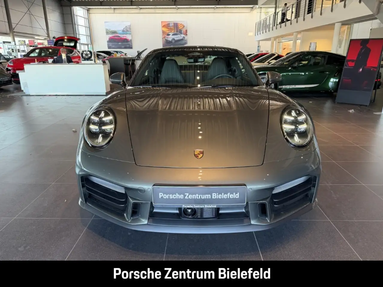 Porsche 992 911 Carrera 4S Liftsystem-VA Sportabgas BOSE 4