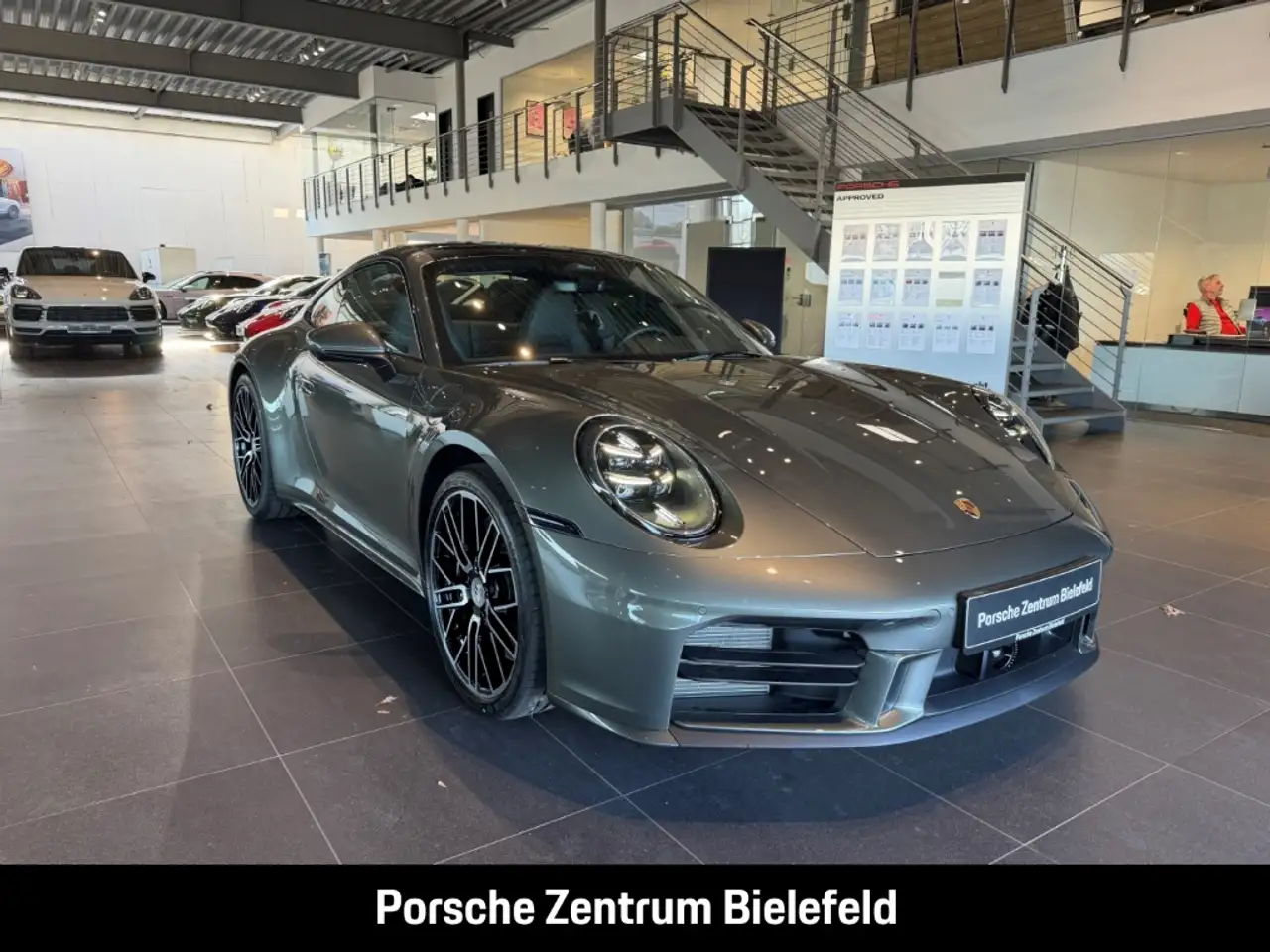 Porsche 992 911 Carrera 4S Liftsystem-VA Sportabgas BOSE 8
