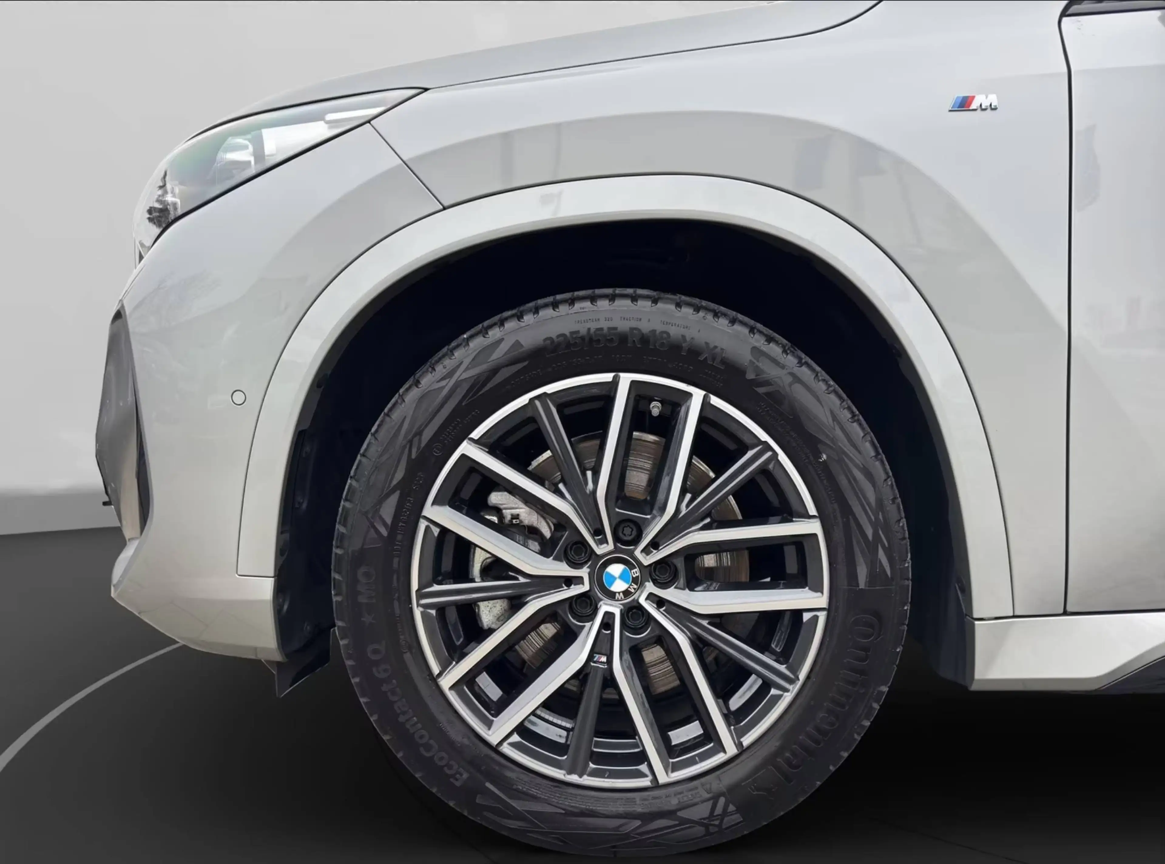 BMW X1 xDrive 23 d M Sport — photo 9