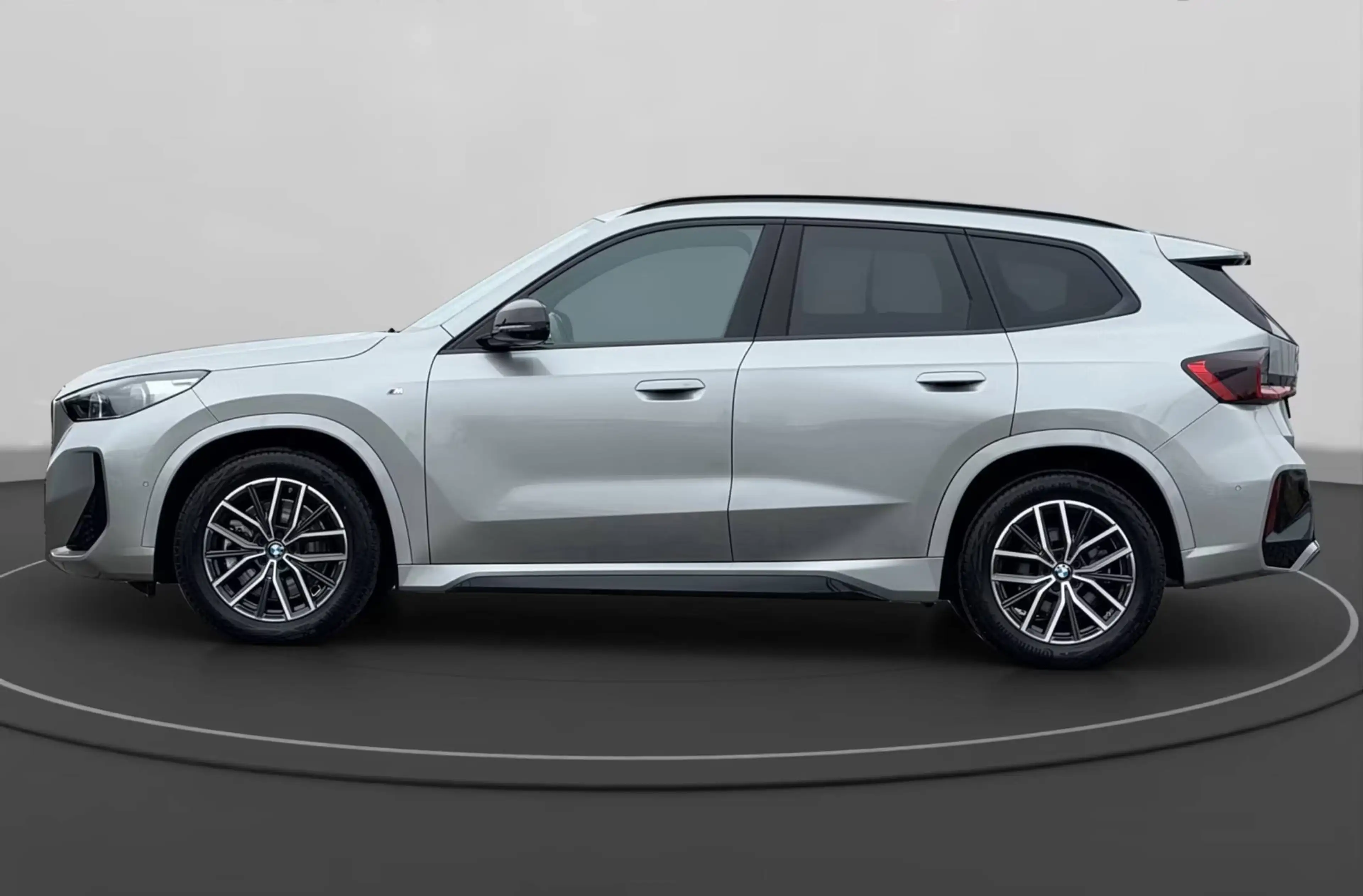 BMW X1 xDrive 23 d M Sport — photo 8