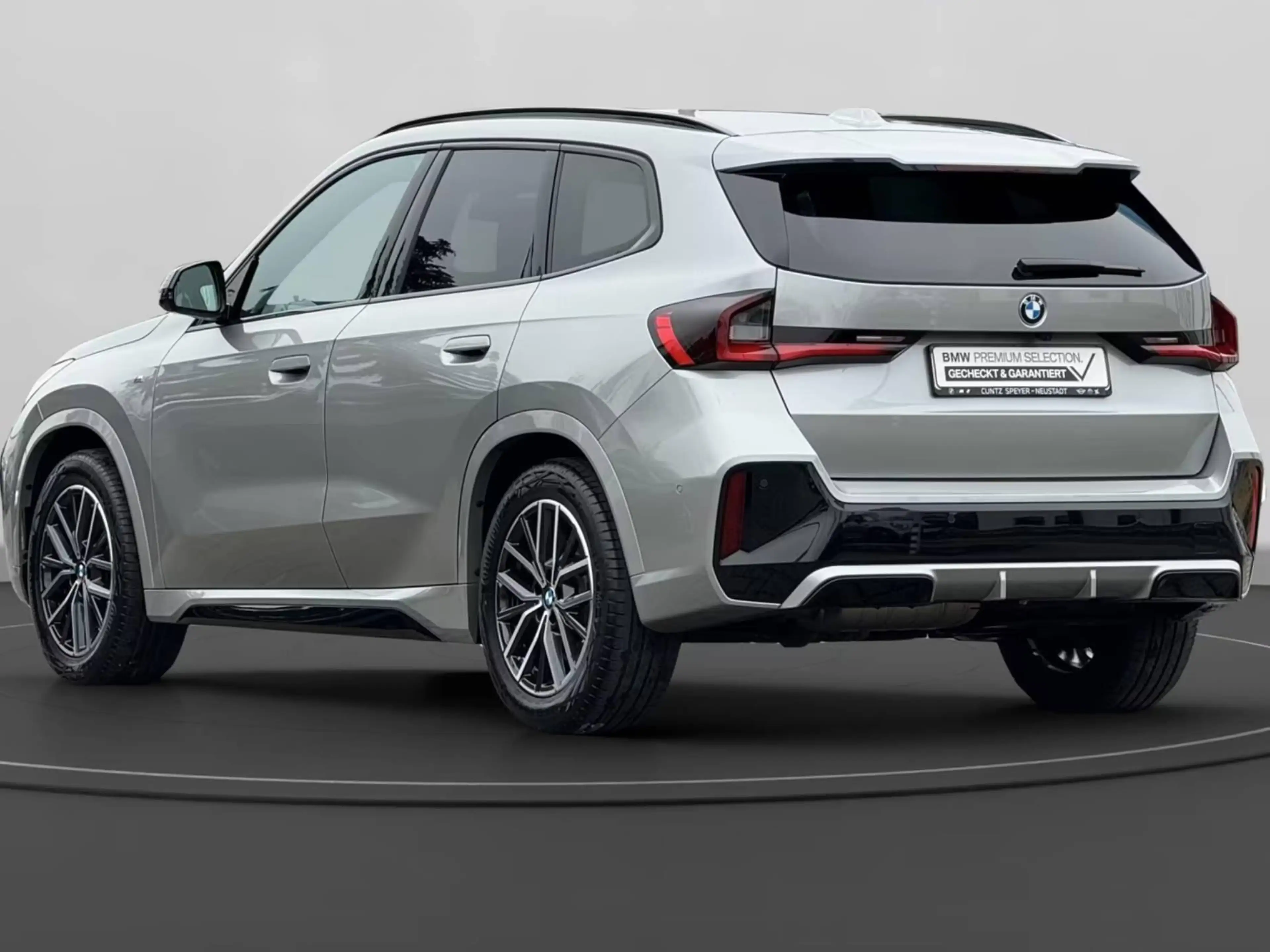 BMW X1 xDrive 23 d M Sport — photo 7