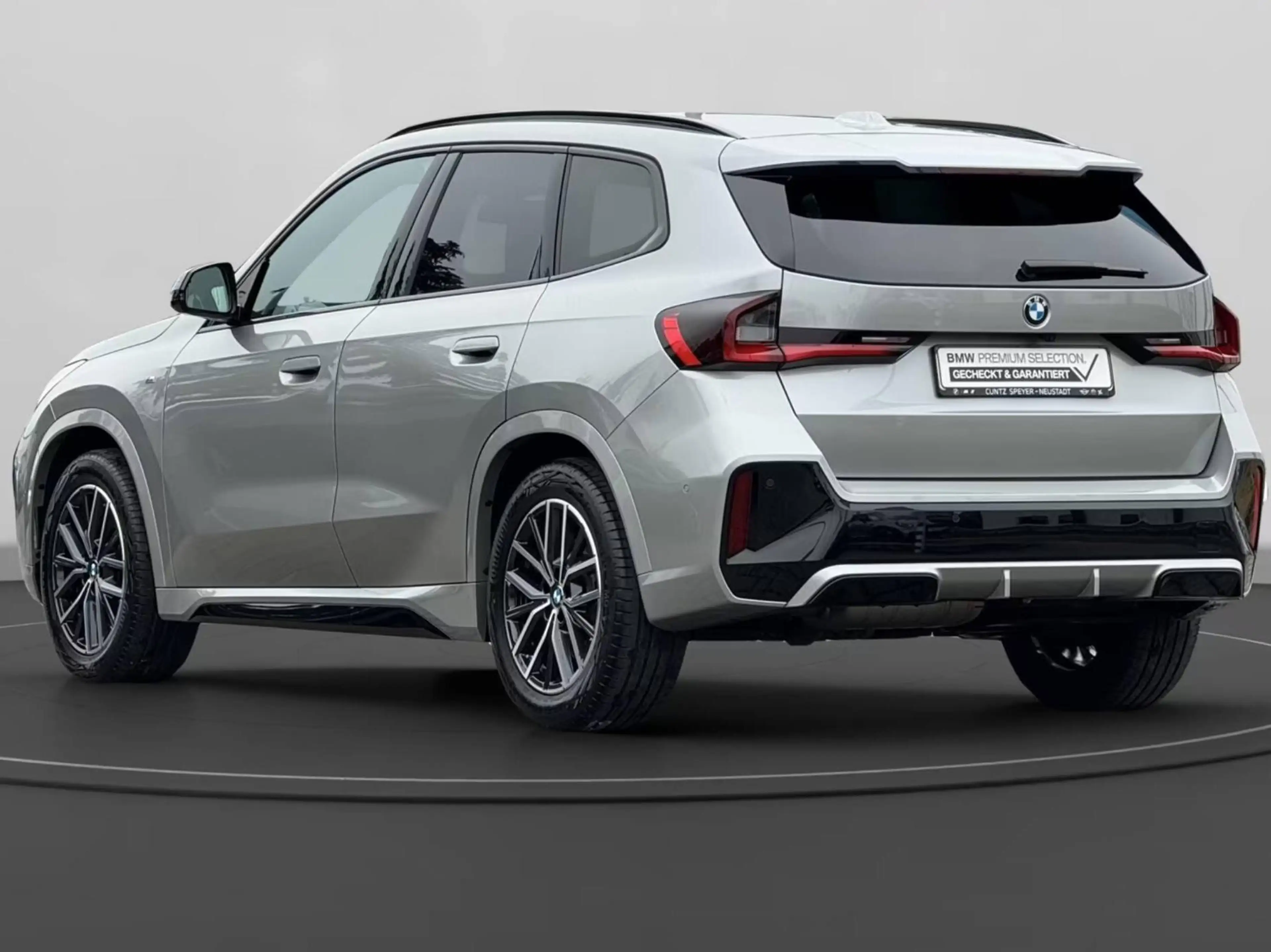 BMW X1 xDrive 23 d M Sport — photo 6