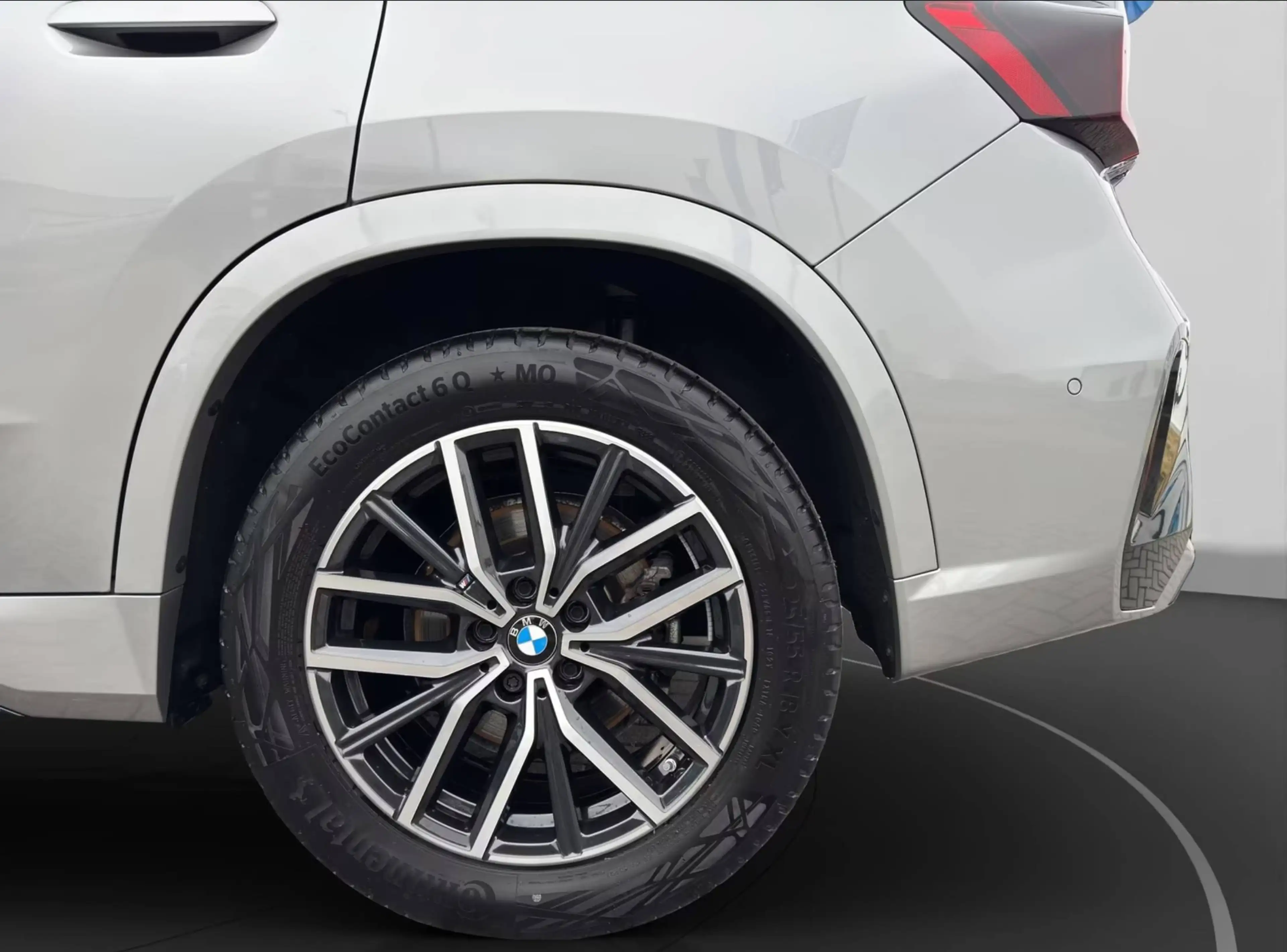 BMW X1 xDrive 23 d M Sport — photo 10