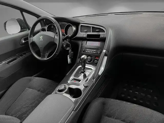 Peugeot 3008 view 10