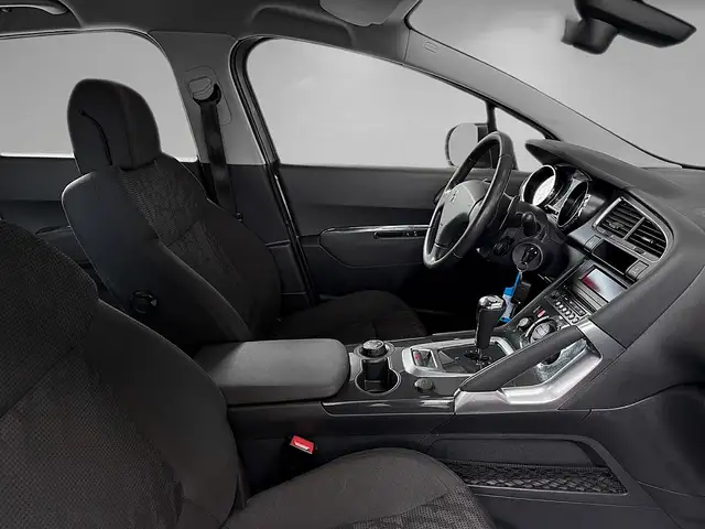 Peugeot 3008 view 8