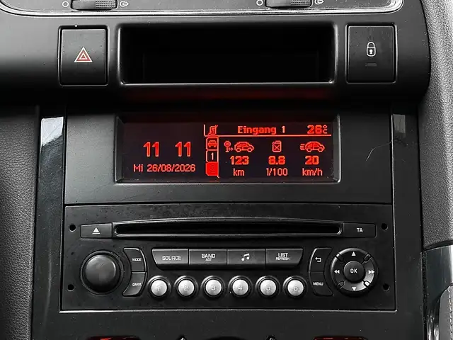Peugeot 3008 view 13