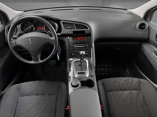 Peugeot 3008 view 9