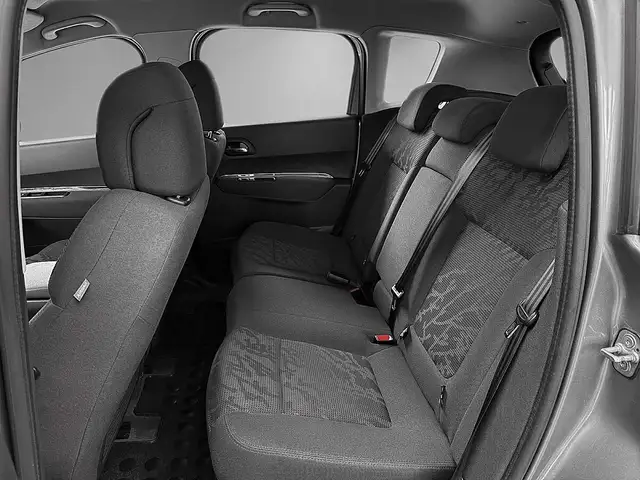 Peugeot 3008 view 12