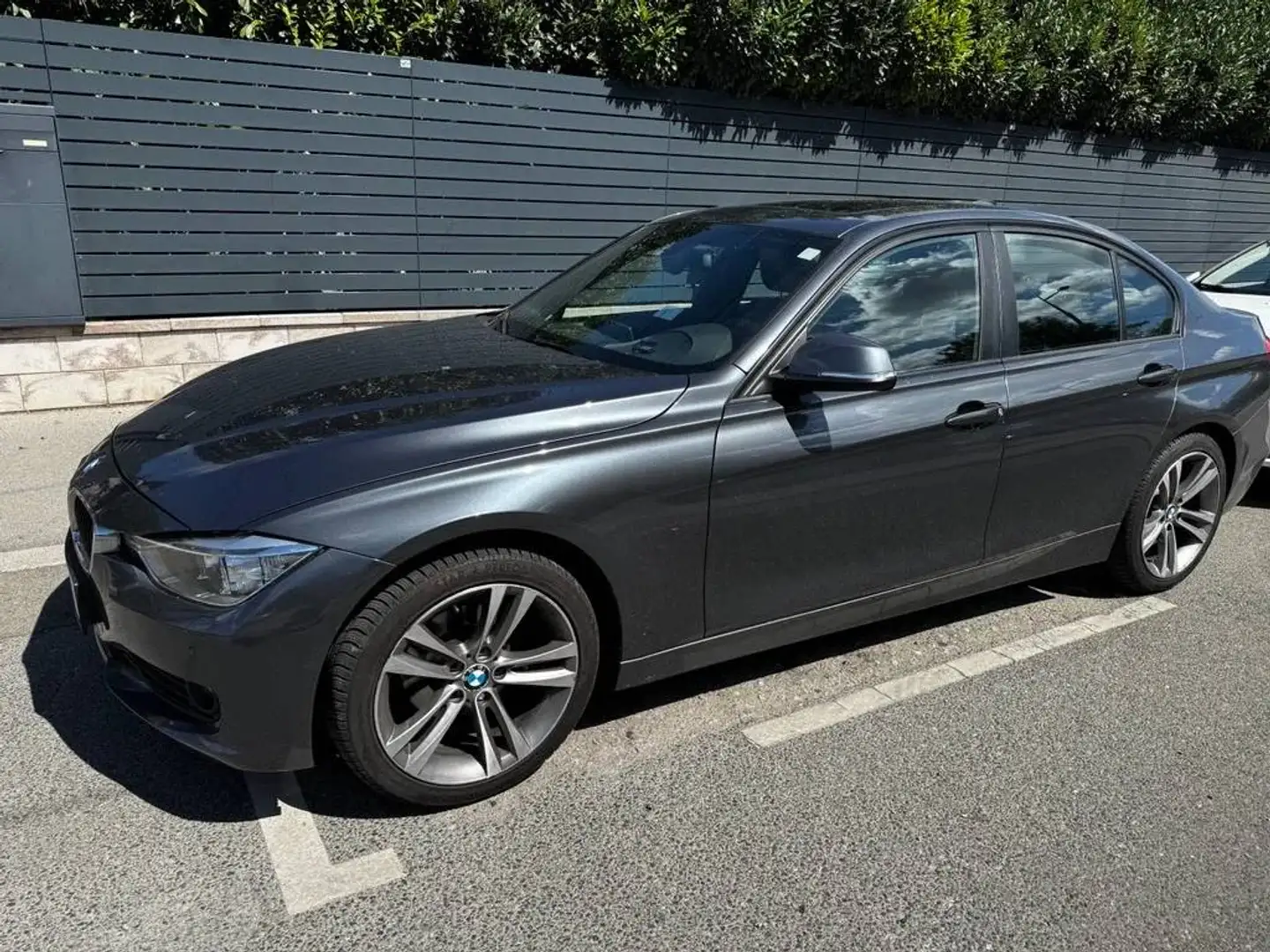 BMW 316 316i Aut. Grau - 2