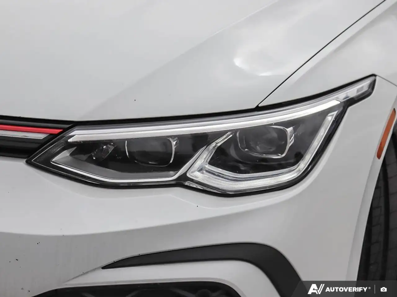 Volkswagen Golf GTI снимка Volkswagen Golf GTI