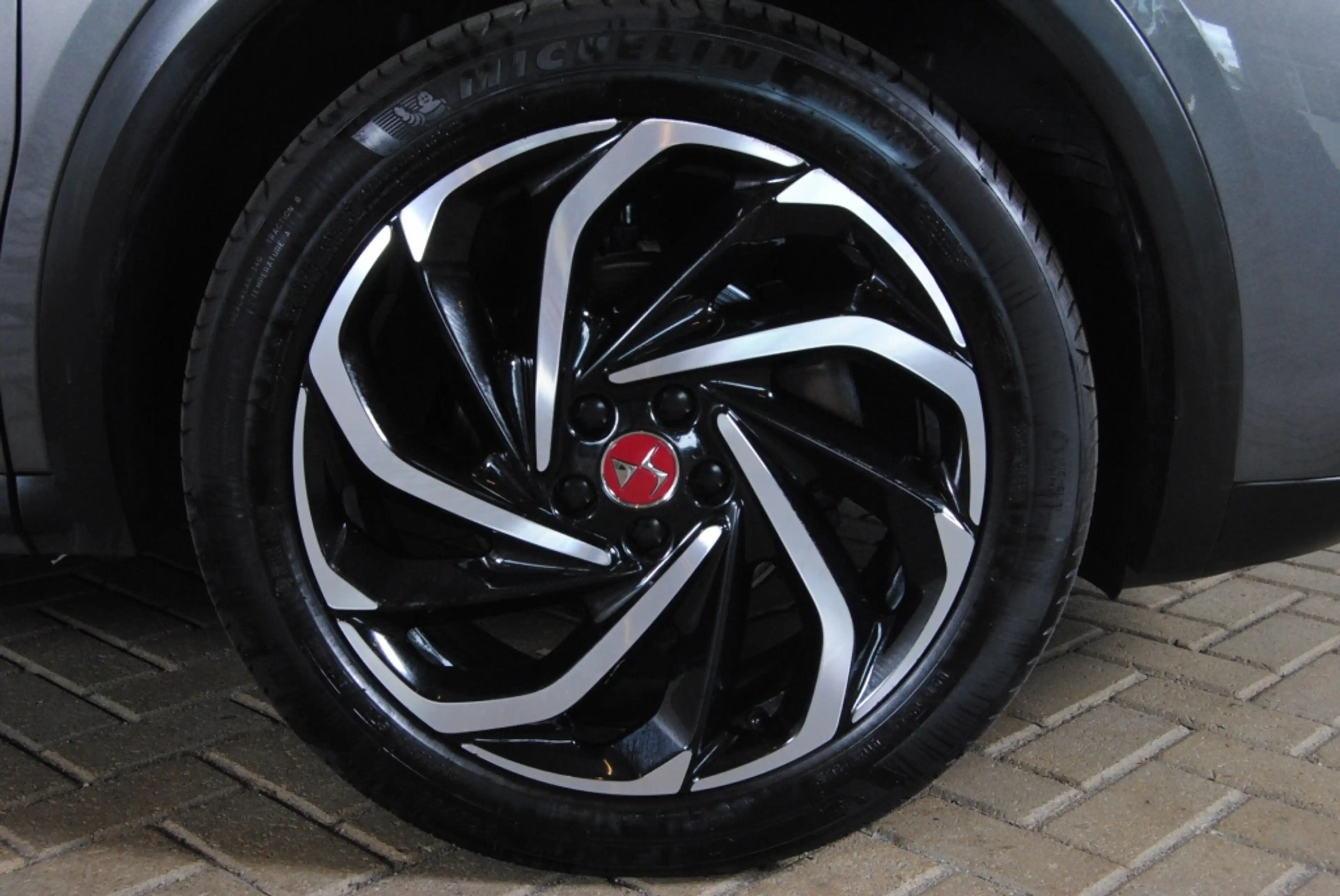 DS Automobiles DS 7 Crossback 1.5 Bl.HDI Business — photo 5