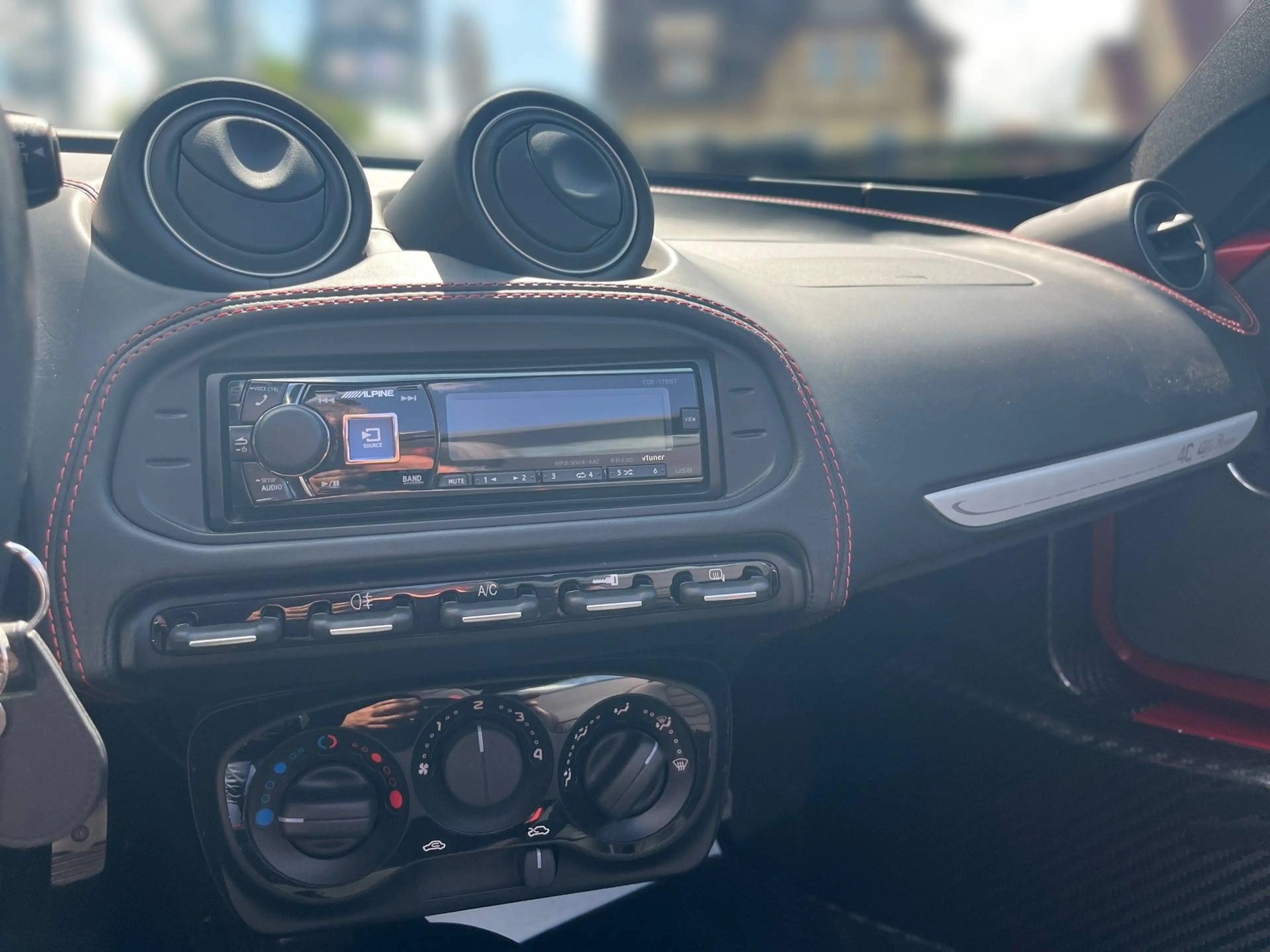 Alfa Romeo 4C Spider 1750 TBi IM KUNDENAUFTRAG — photo 9