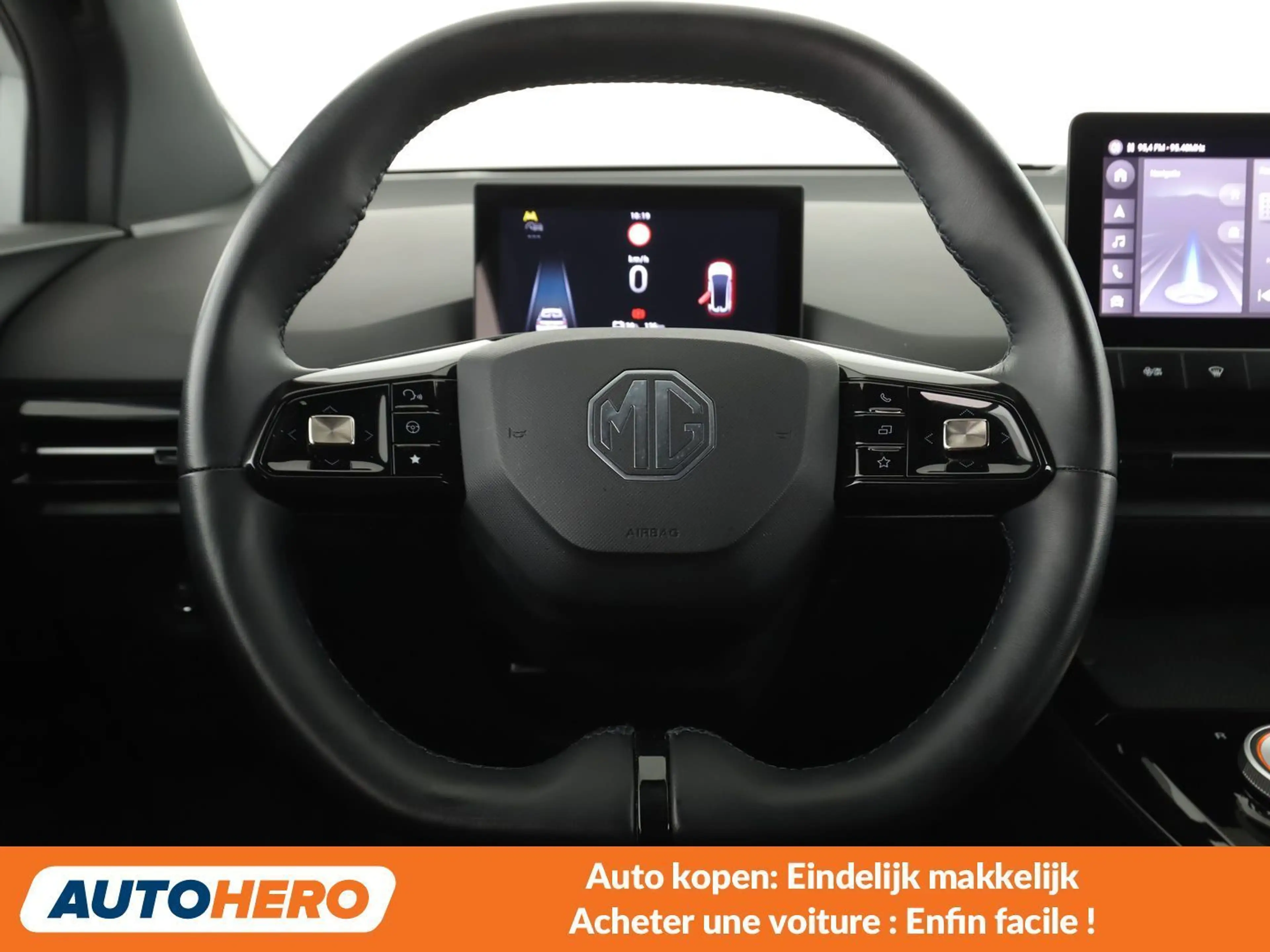 MG MG4 electric drive 150 kW Luxury — photo 5