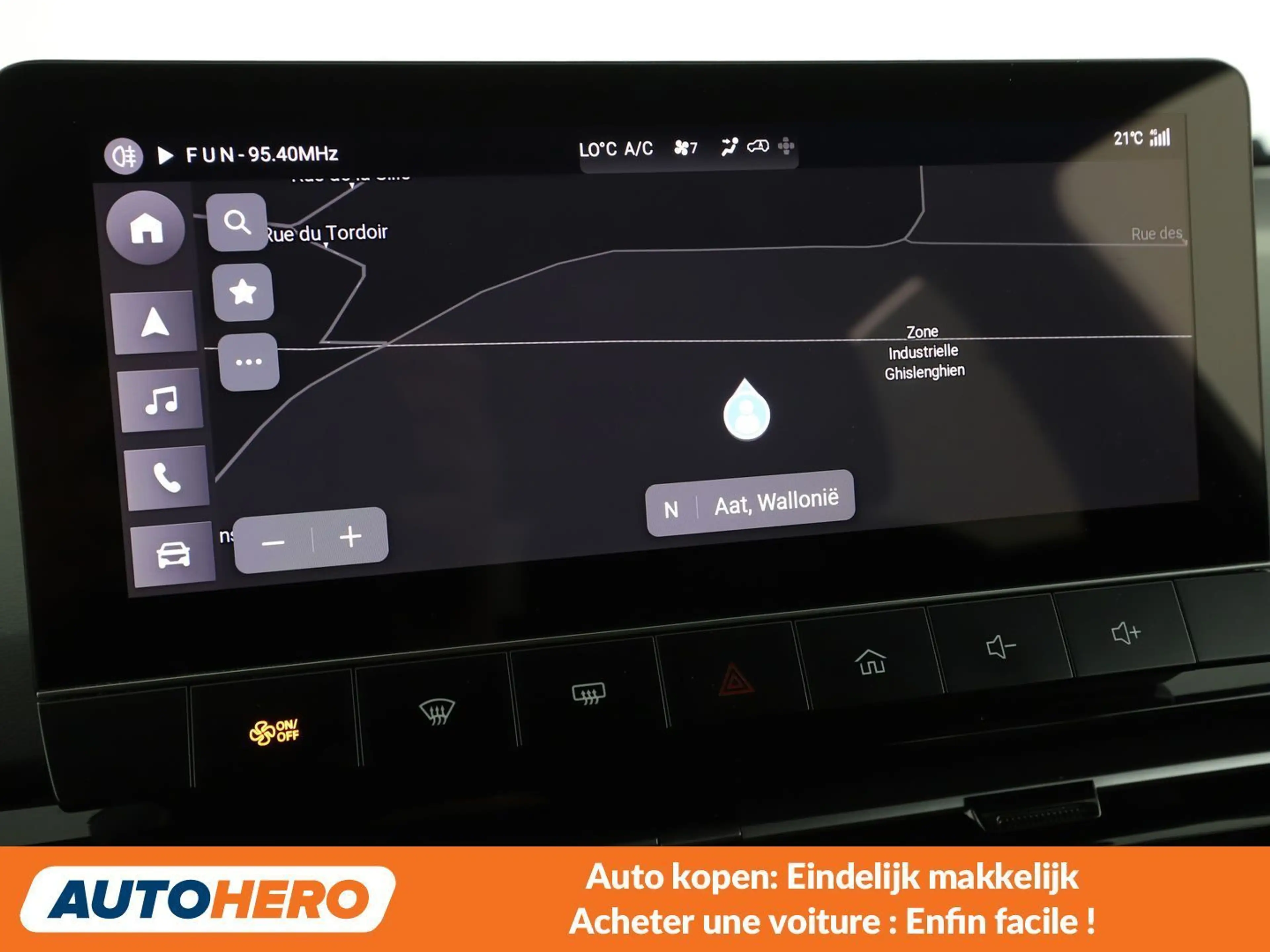 MG MG4 electric drive 150 kW Luxury — photo 8