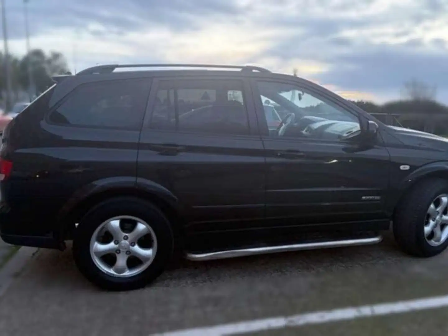 SsangYong Kyron 200Xdi Limited Aut. Schwarz - 2