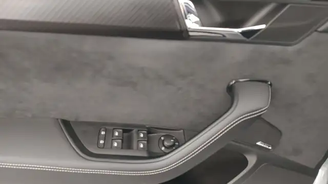 Skoda Superb view 23