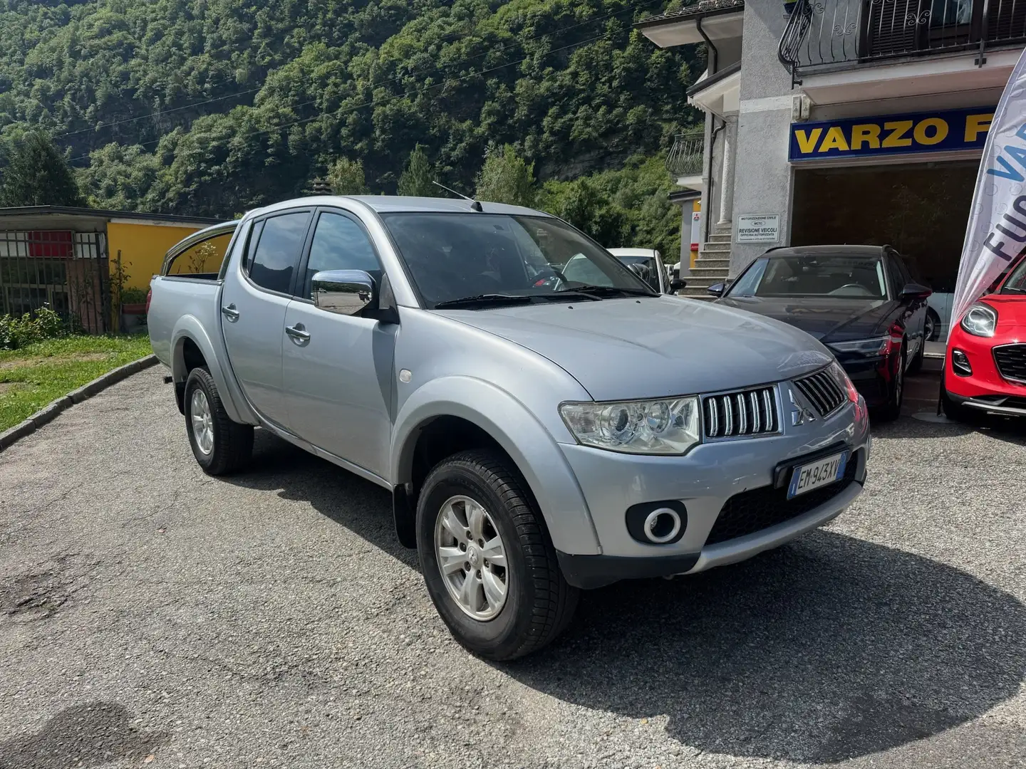 Mitsubishi L200 L200 Cab IV 2010 d.cab 2.5 di-d Intense N1 E5 Argento - 1