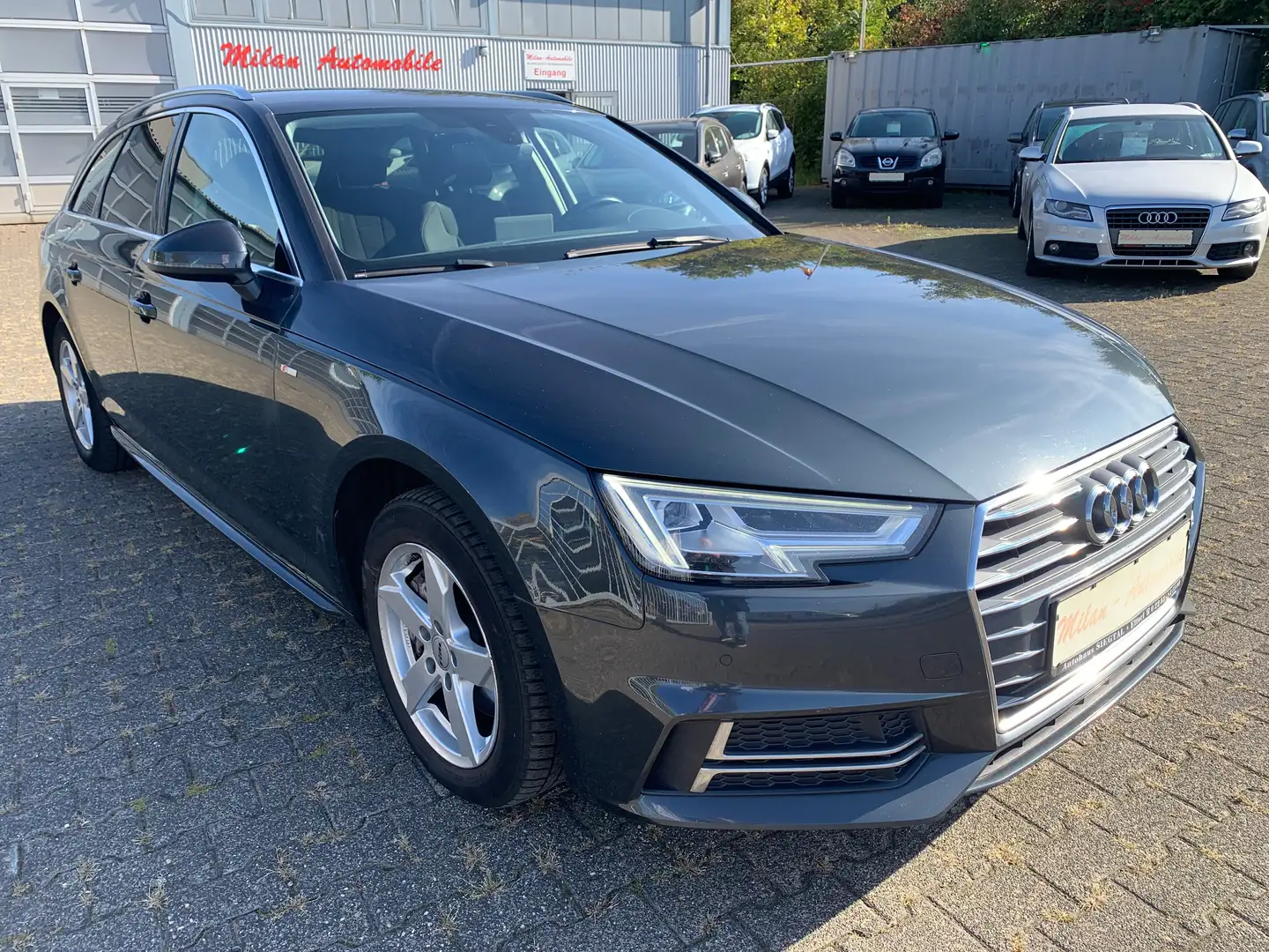 Audi A4 TDI sport S Line Automatik-Navi-LED-AHK Grau - 1